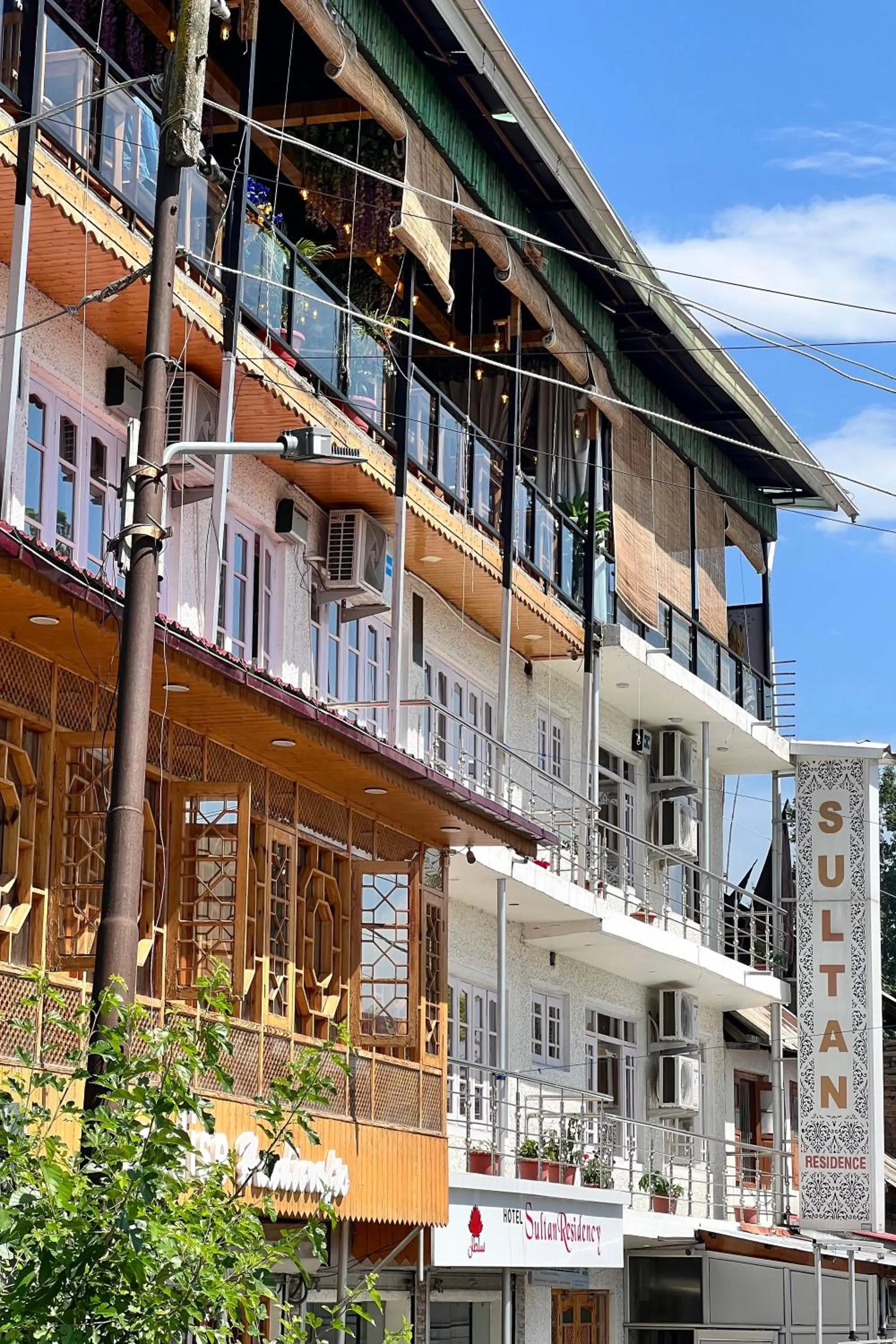 Property building in Hotel Sultan Residency