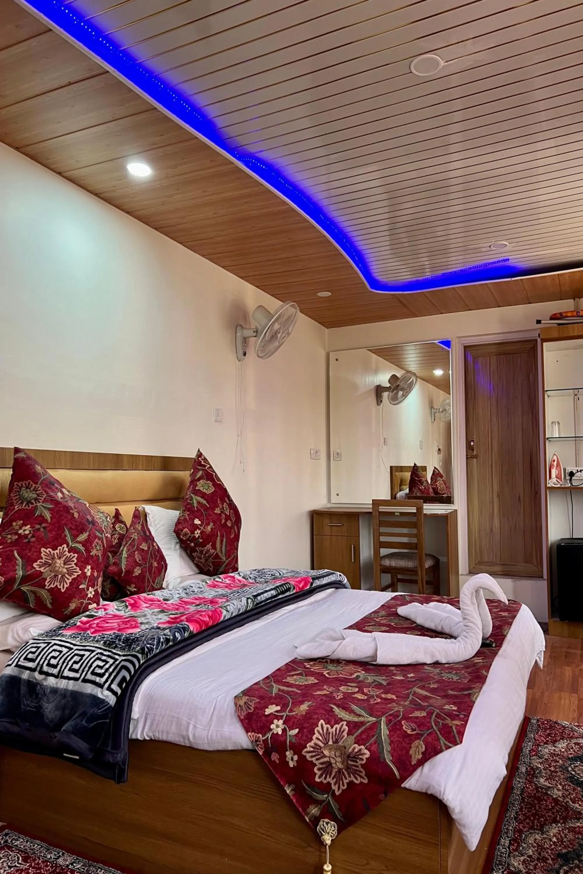 Photo of the whole room, Bed in Hotel Sultan Residency