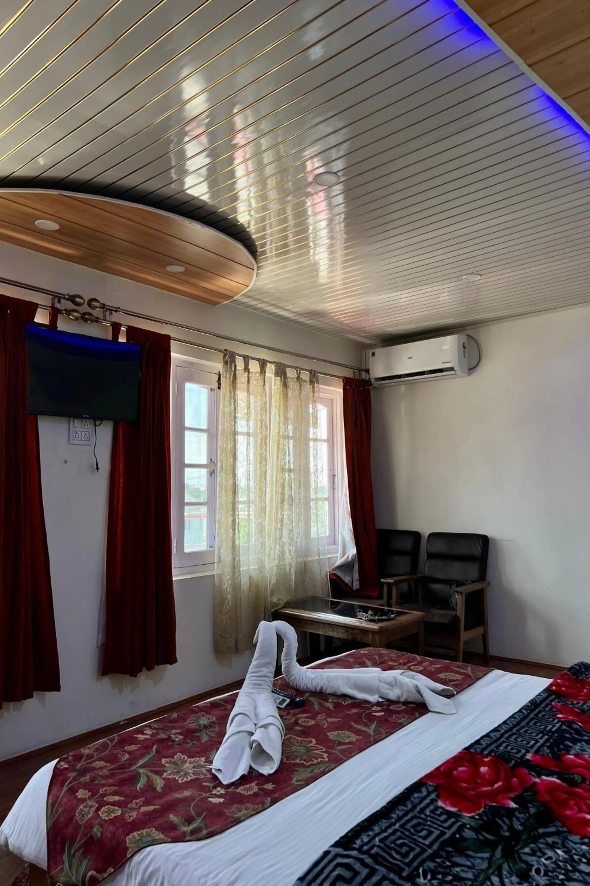 Photo of the whole room, Bed in Hotel Sultan Residency