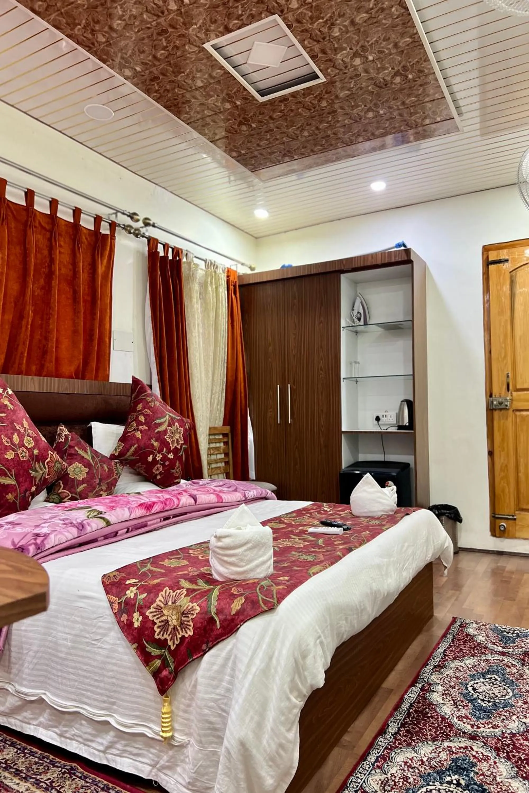 Photo of the whole room, Bed in Hotel Sultan Residency