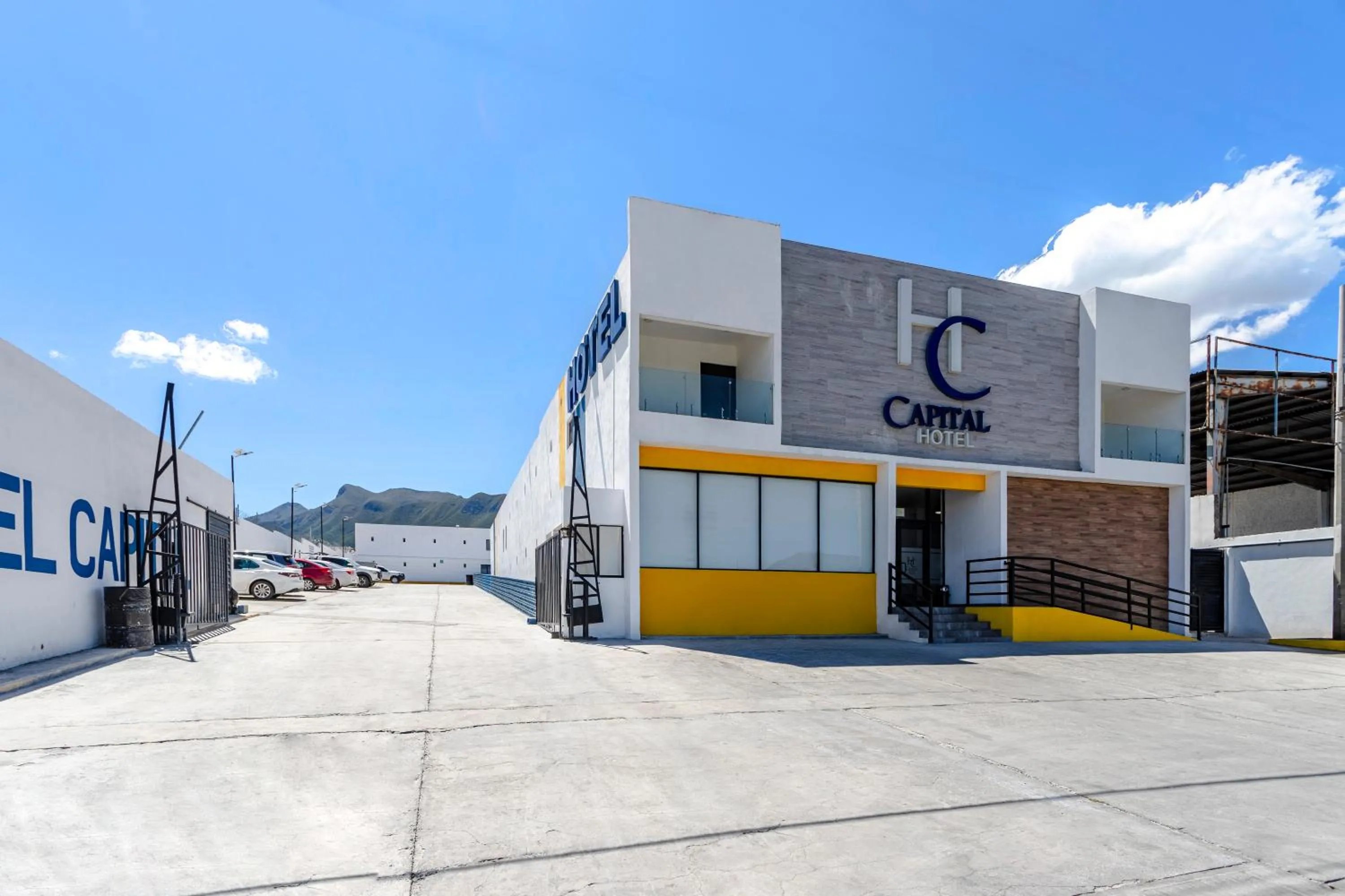 Property building in Capital Hotel Saltillo