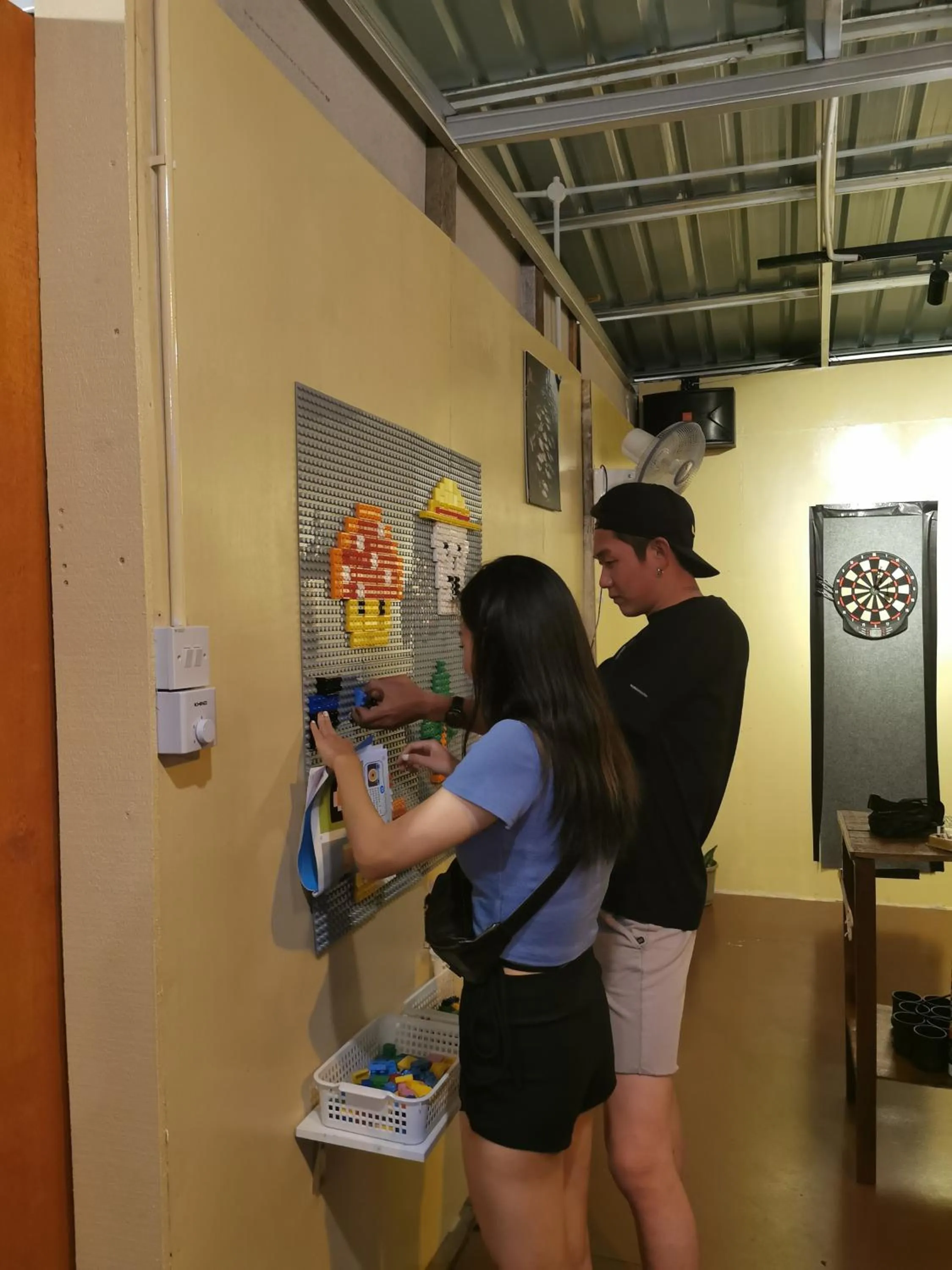 Guests in Timba Garden FREE TOWN AND JETTY TRANSPORT