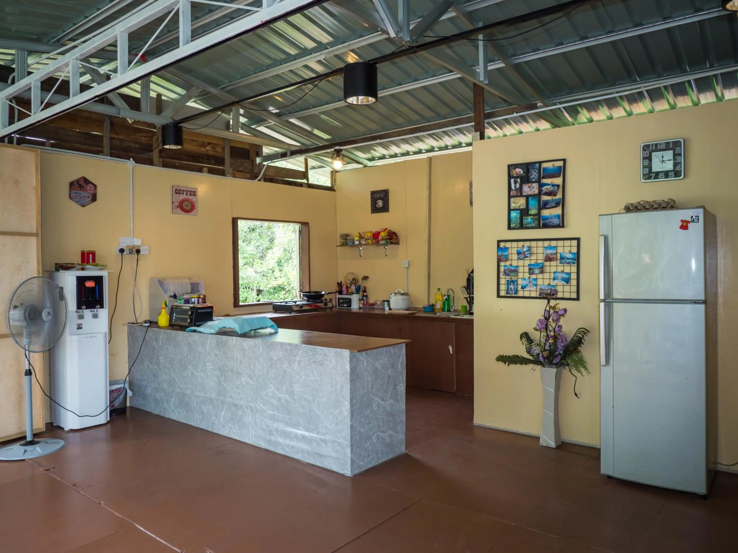 Restaurant/places to eat in Timba Garden FREE TOWN AND JETTY TRANSPORT