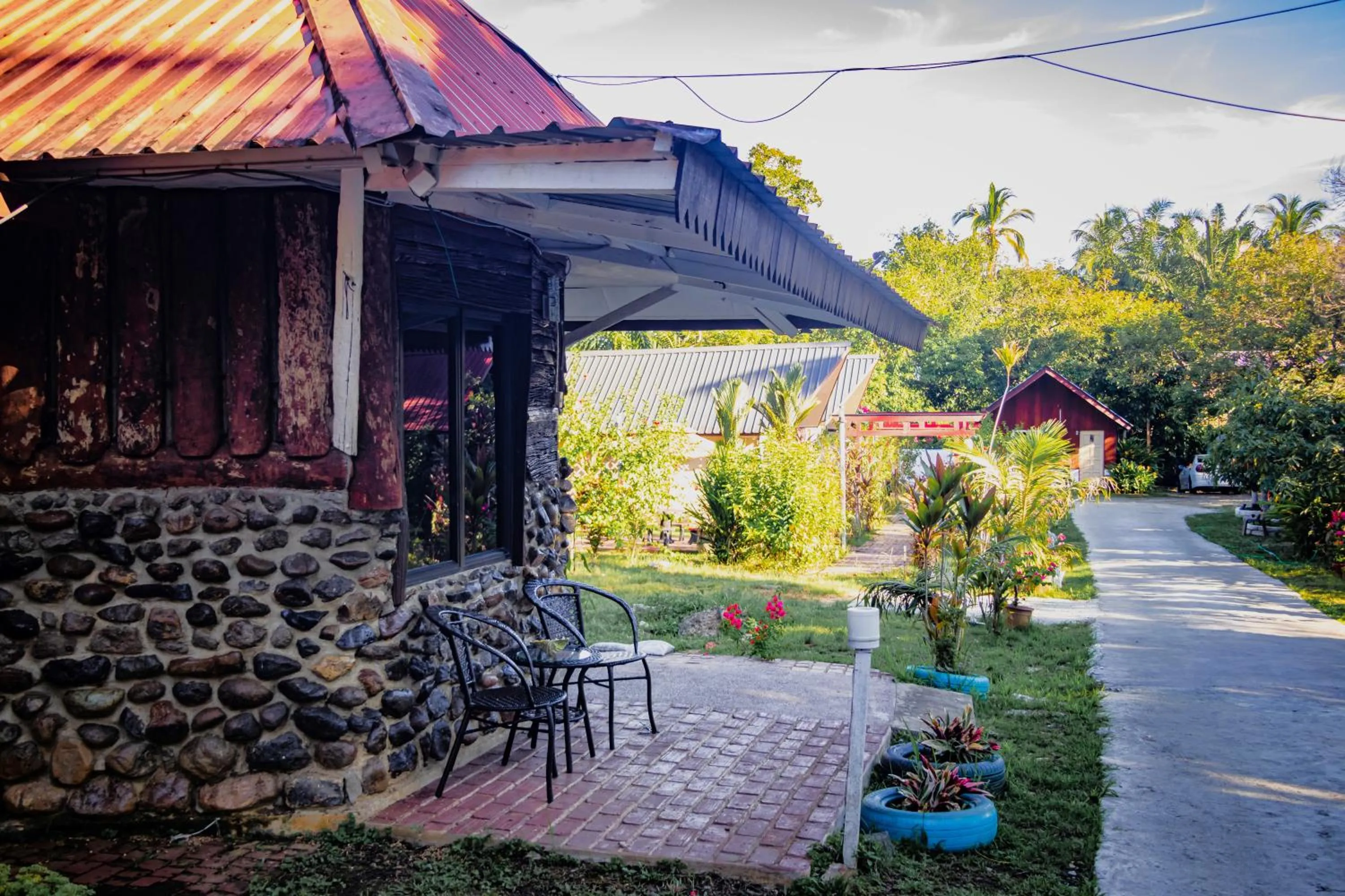 Property building in Timba Garden FREE TOWN AND JETTY TRANSPORT