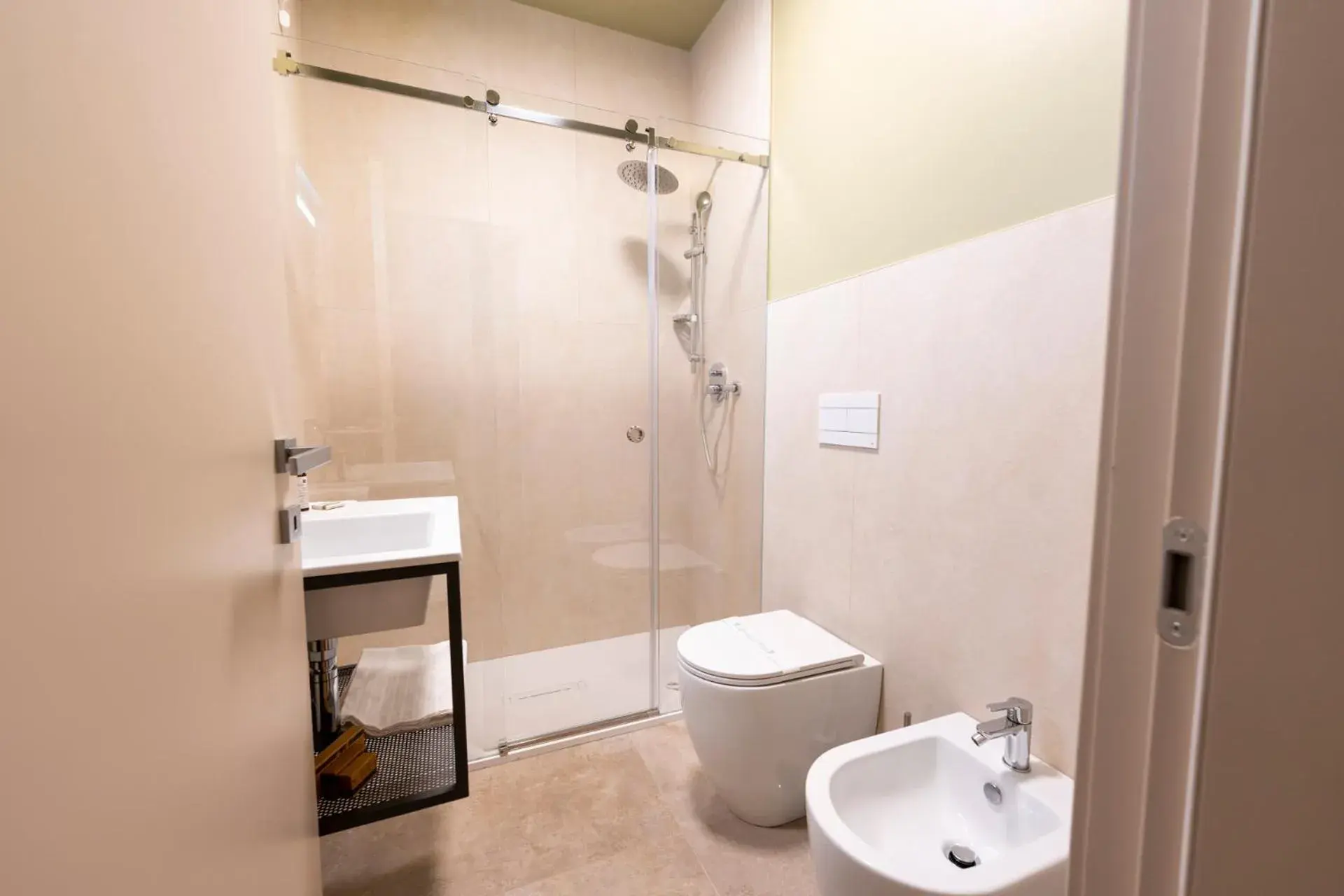 Superior Single Room in Cristal Palace Hotel Superior Single Room in Cristal Palace Hotel