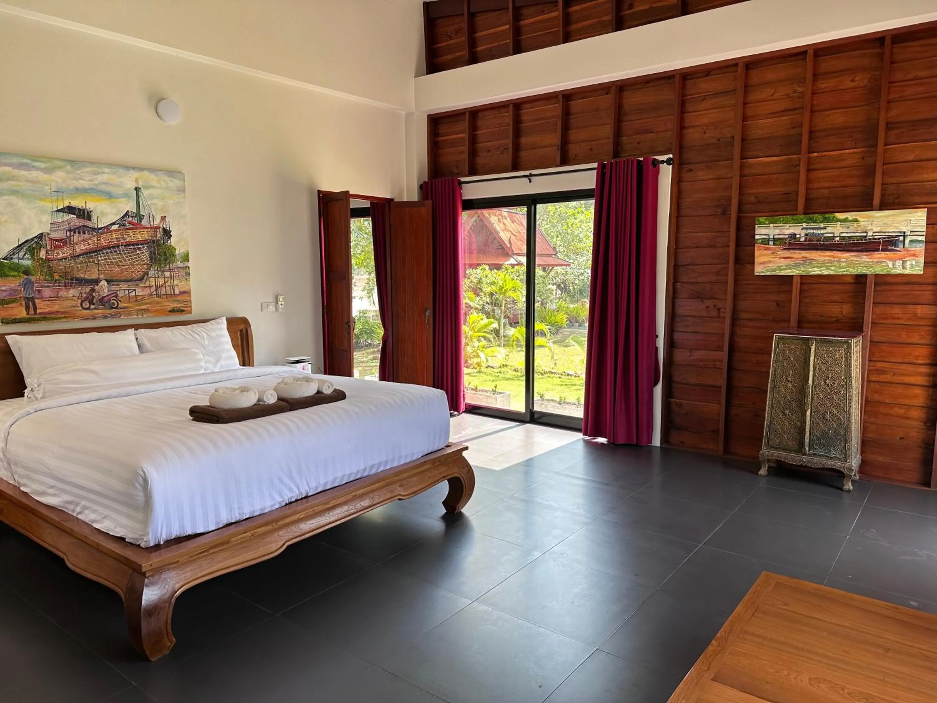 Bedroom, Bed in Piman Pu