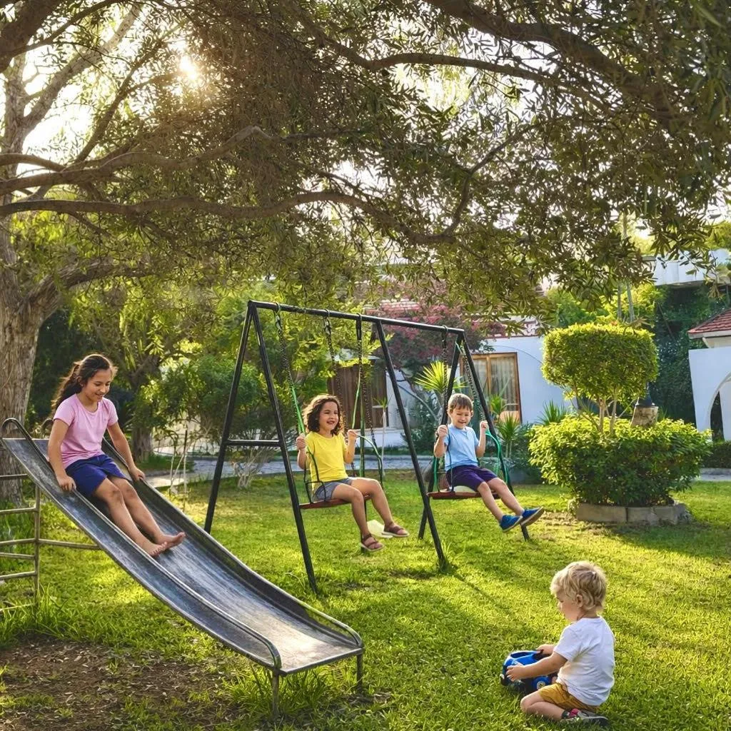 Children play ground in Bare Hill Holiday Apartments
