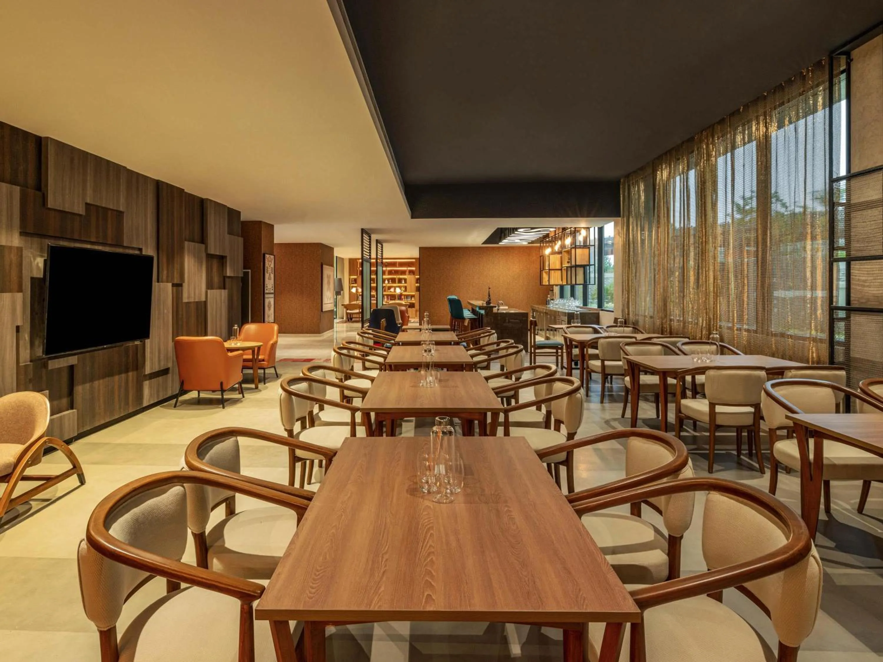 Restaurant/places to eat in ibis Bengaluru Hebbal - An Accor Brand