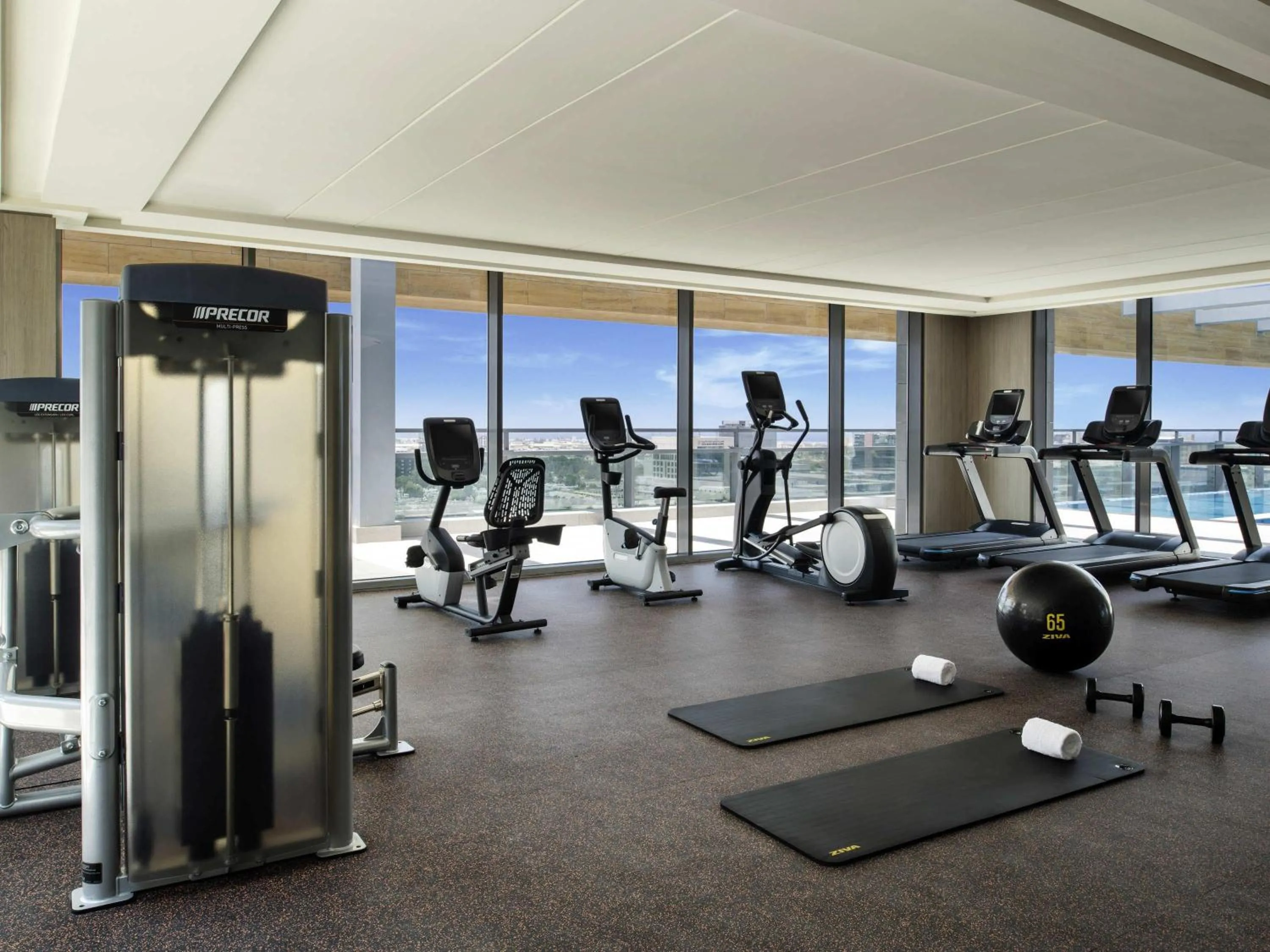 Fitness centre/facilities in Swissotel Living Jeddah