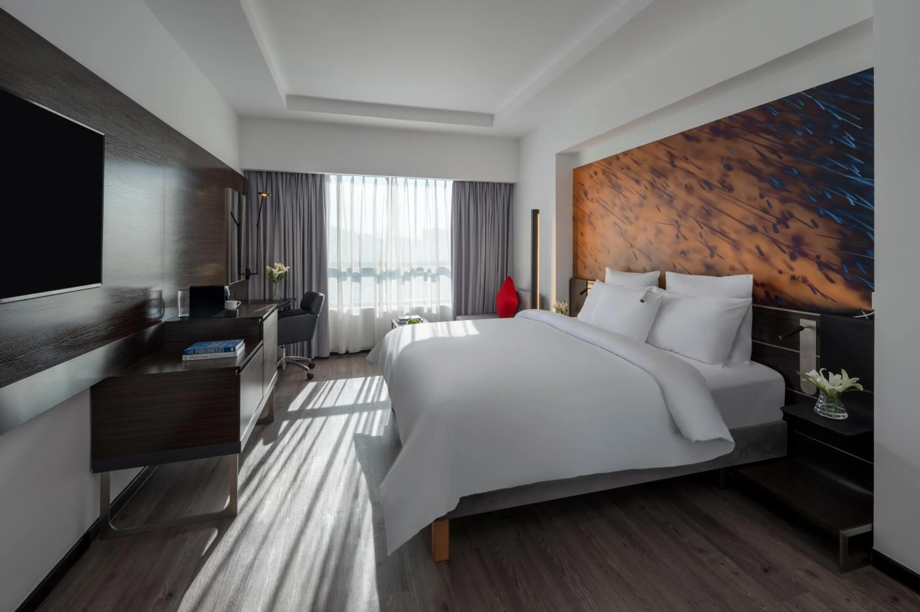 Photo of the whole room, Bed in Novotel Makkah Thakher City