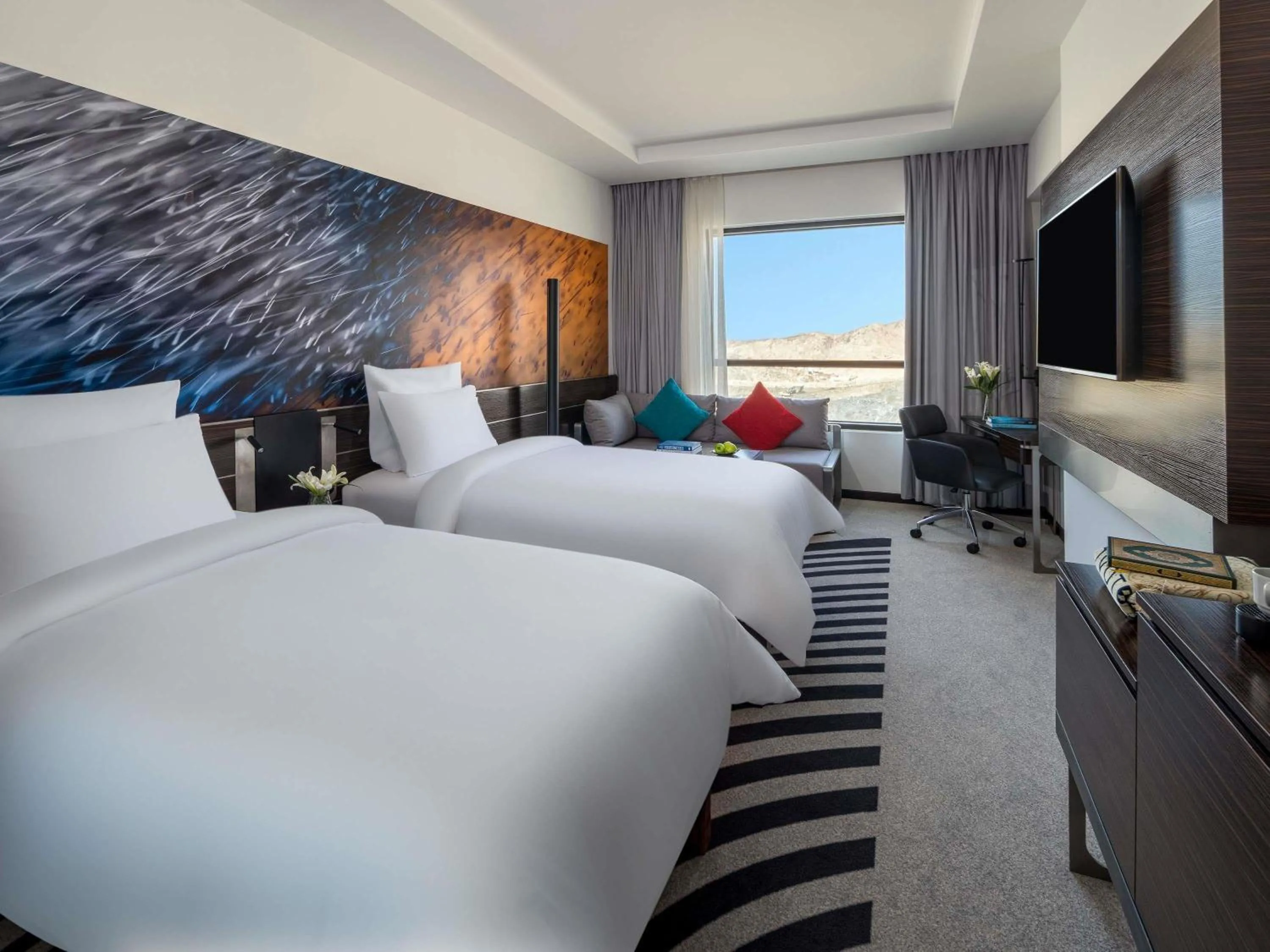 Bedroom, Bed in Novotel Makkah Thakher City