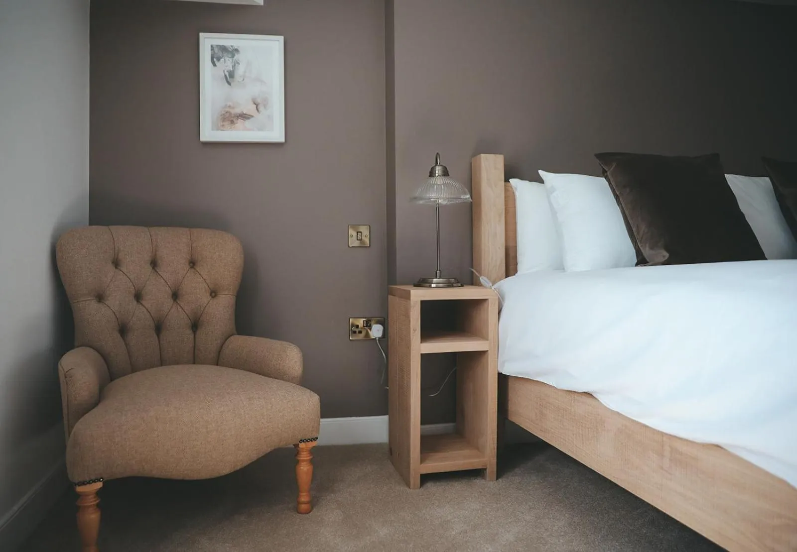 Seating area, Bed in The Canal