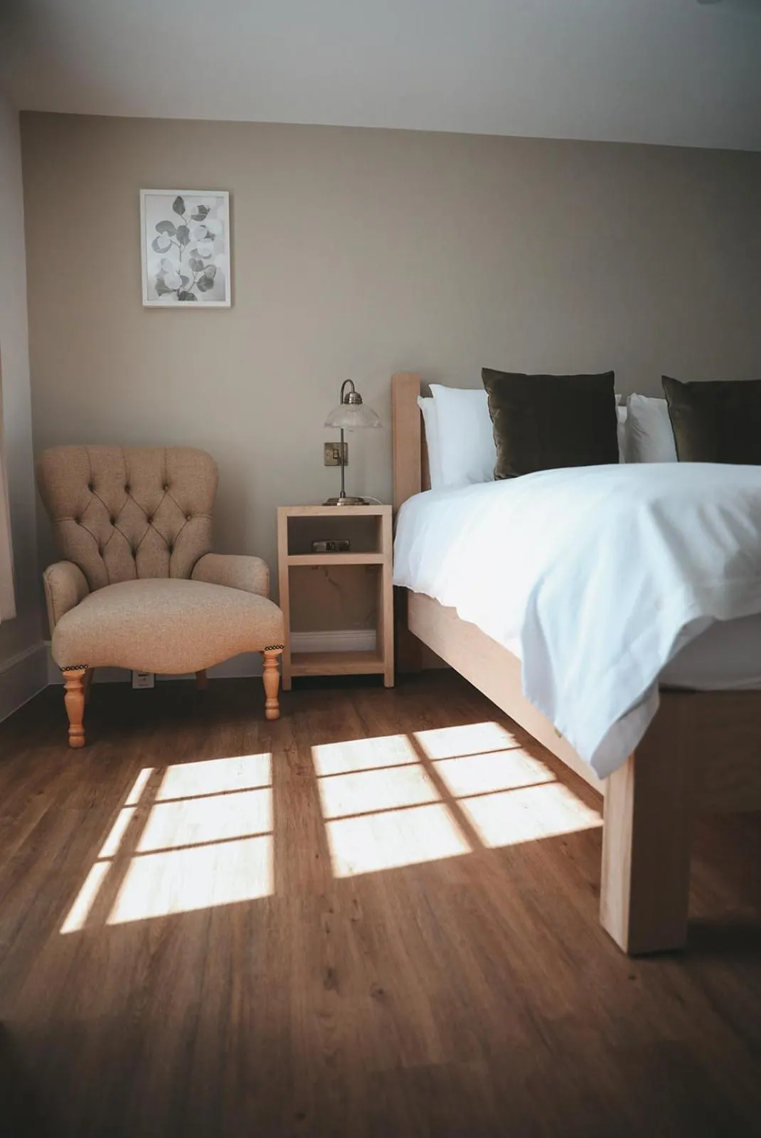 Bedroom, Bed in The Canal