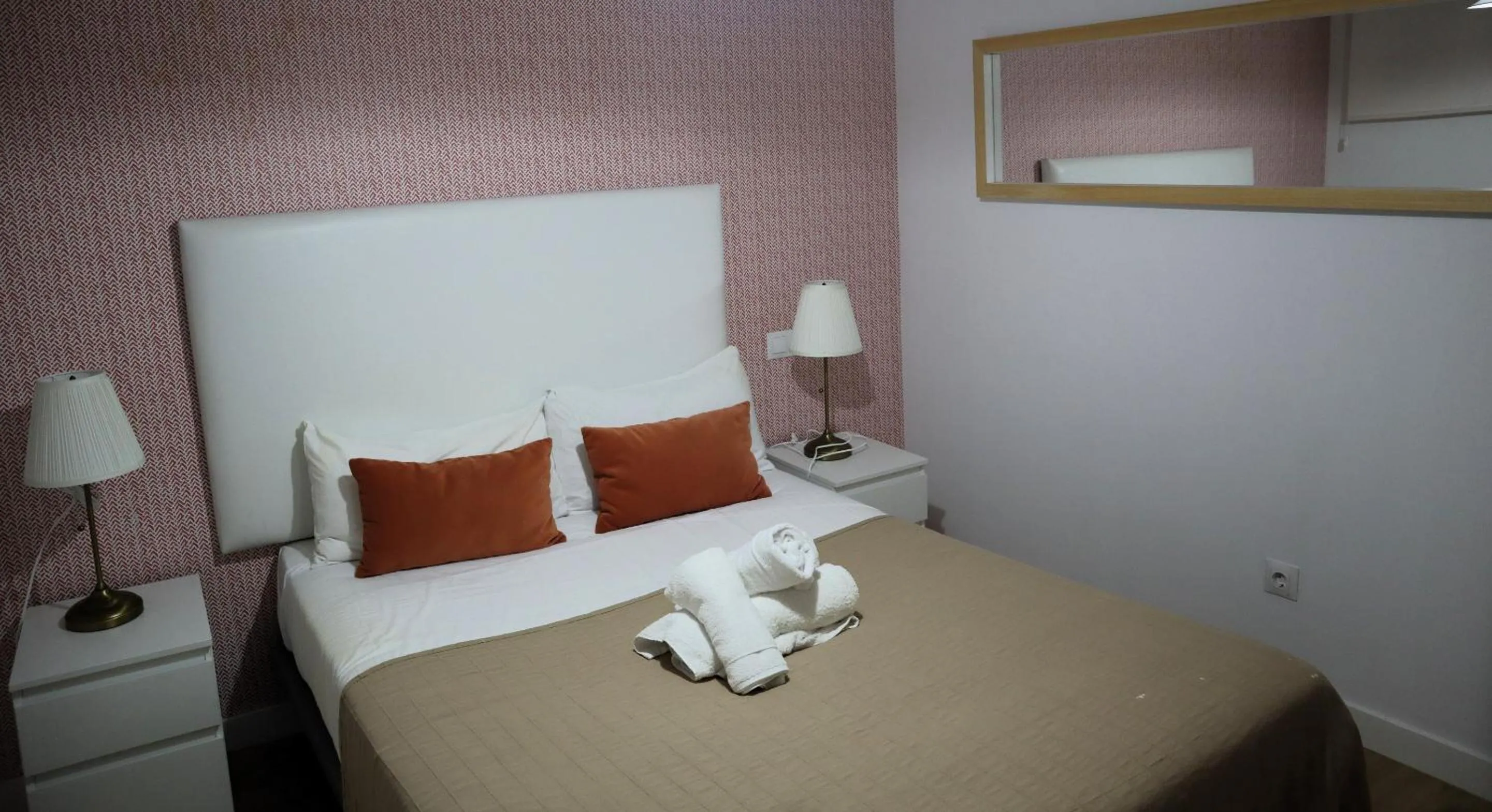 Other, Bed in Merced10 1A
