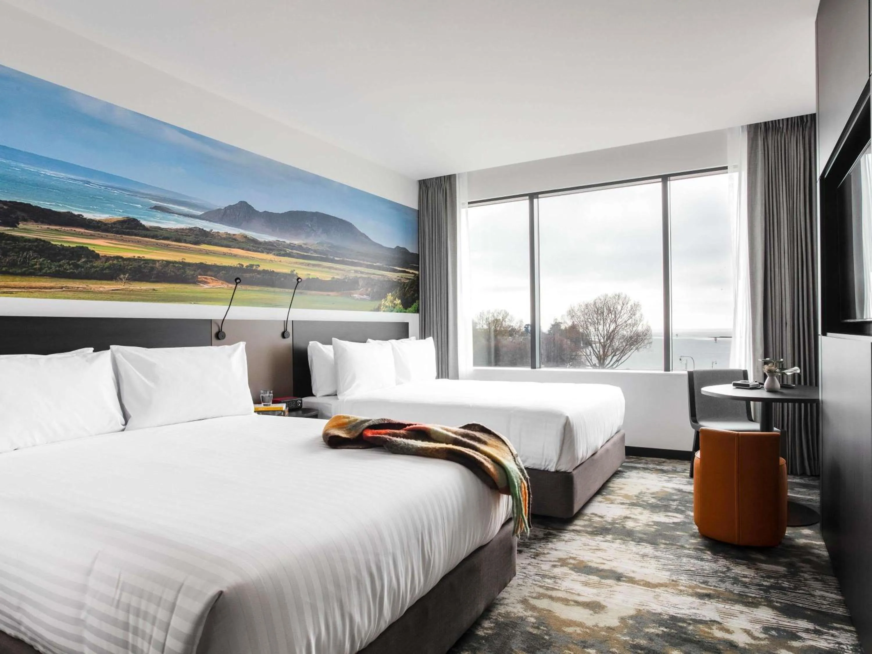 Bedroom, Bed in Novotel Devonport