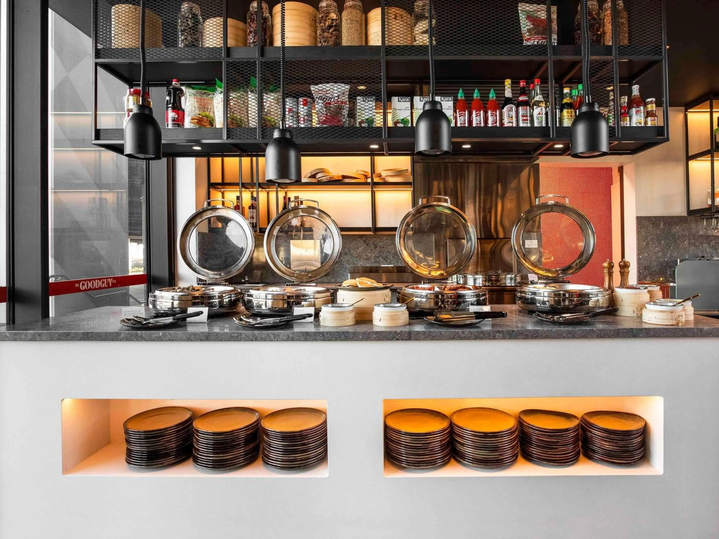 Breakfast in Novotel Devonport