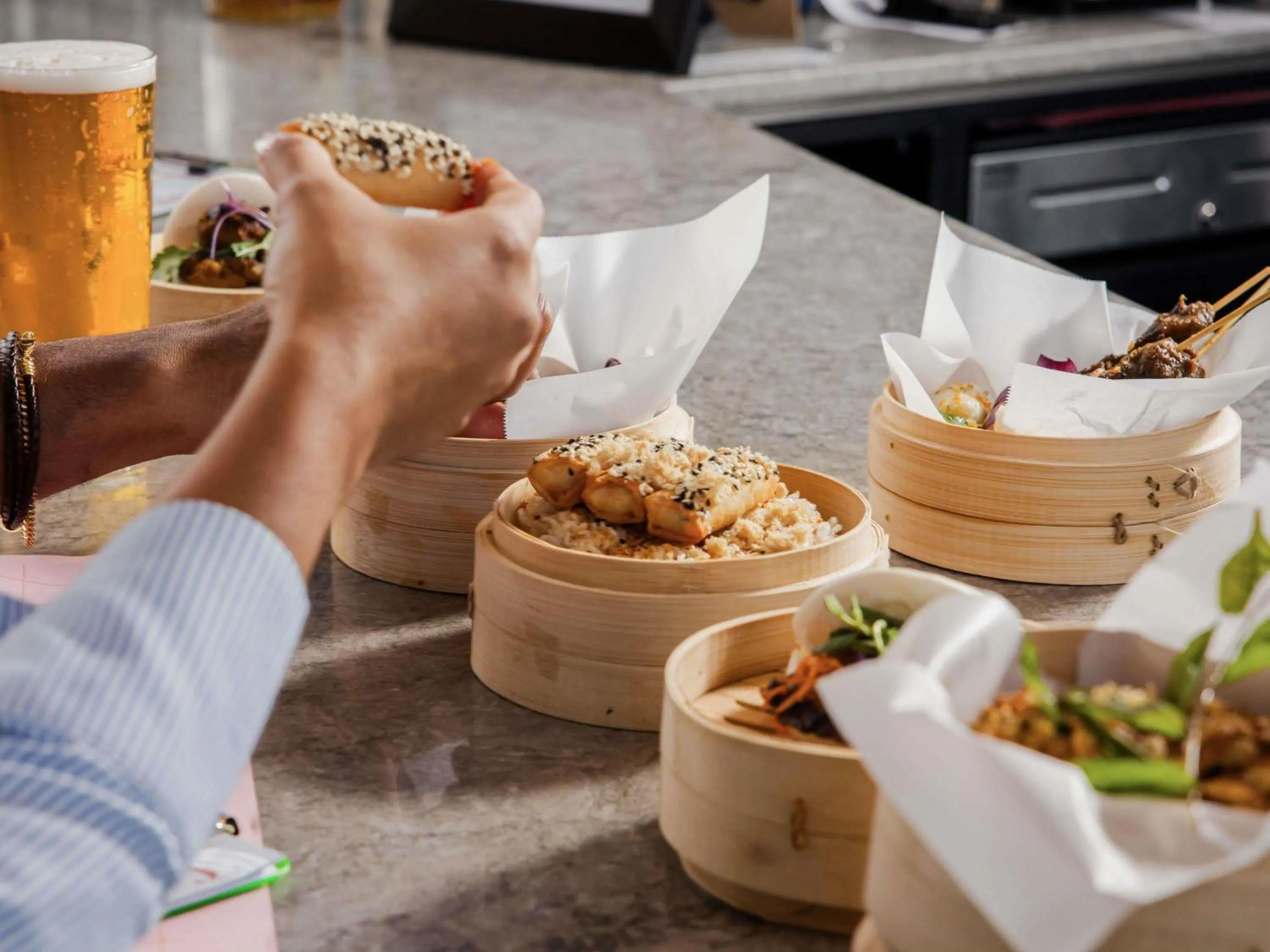 Lounge or bar in Novotel Devonport