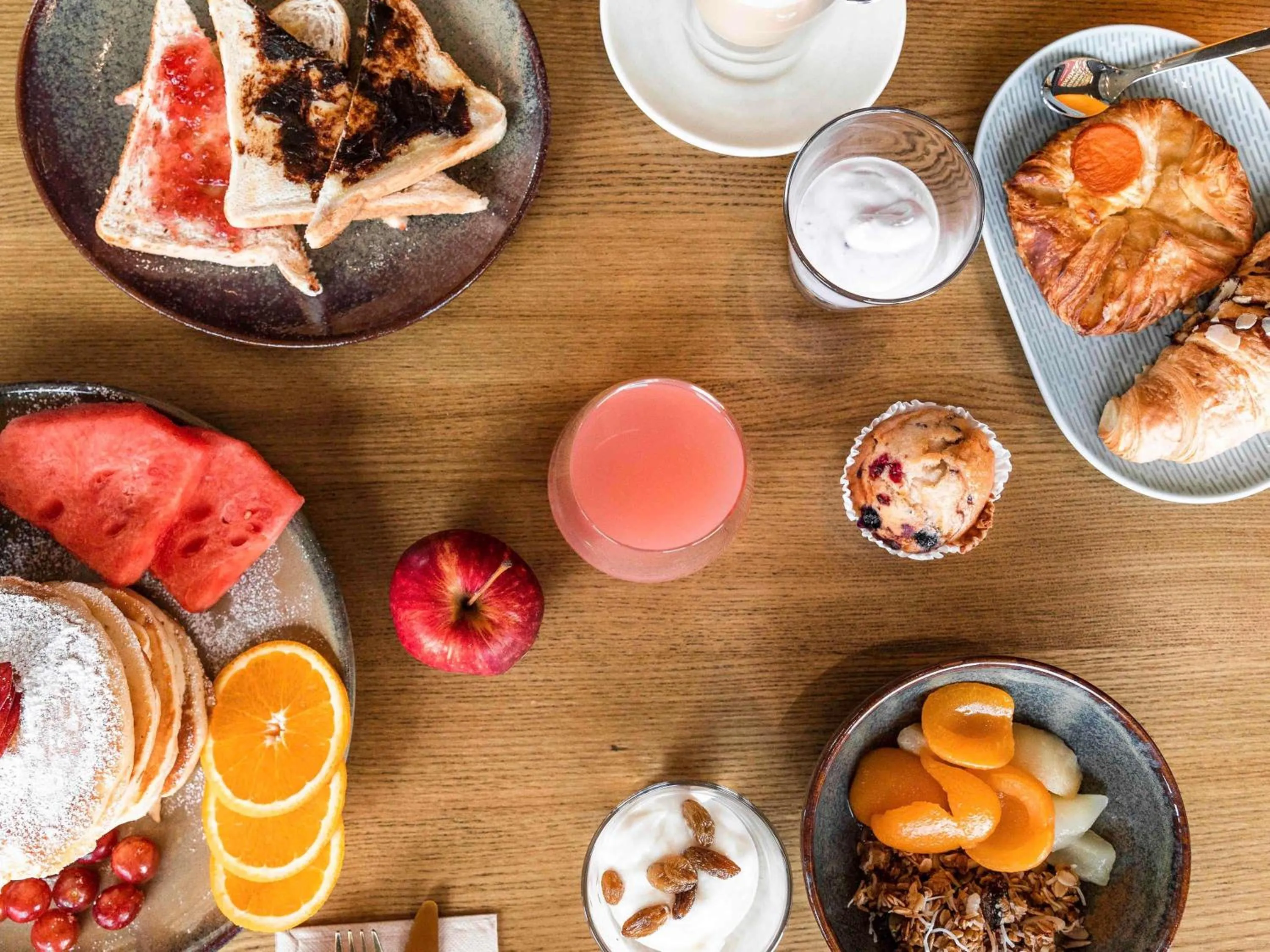 Breakfast in Novotel Devonport