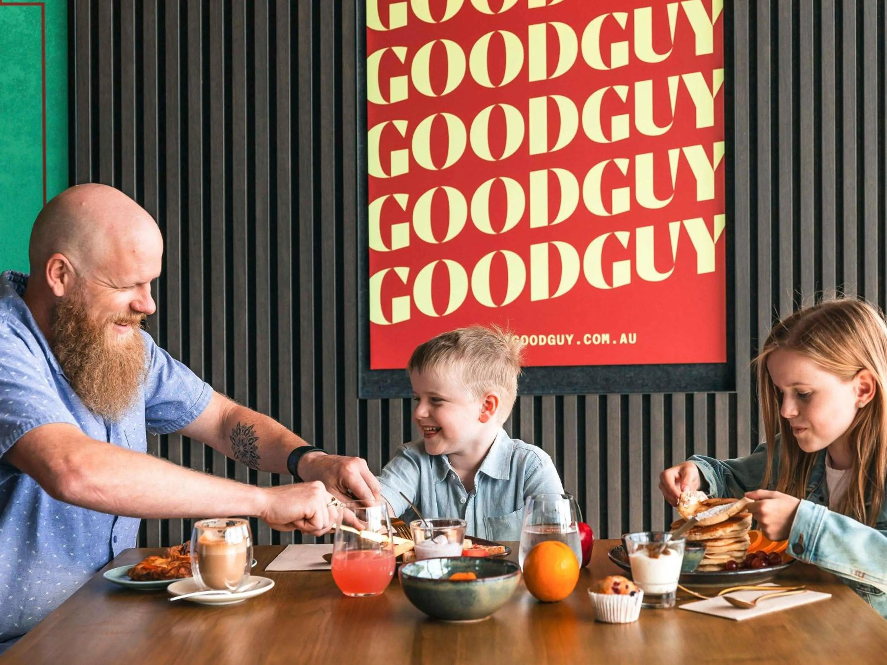 Lounge or bar in Novotel Devonport