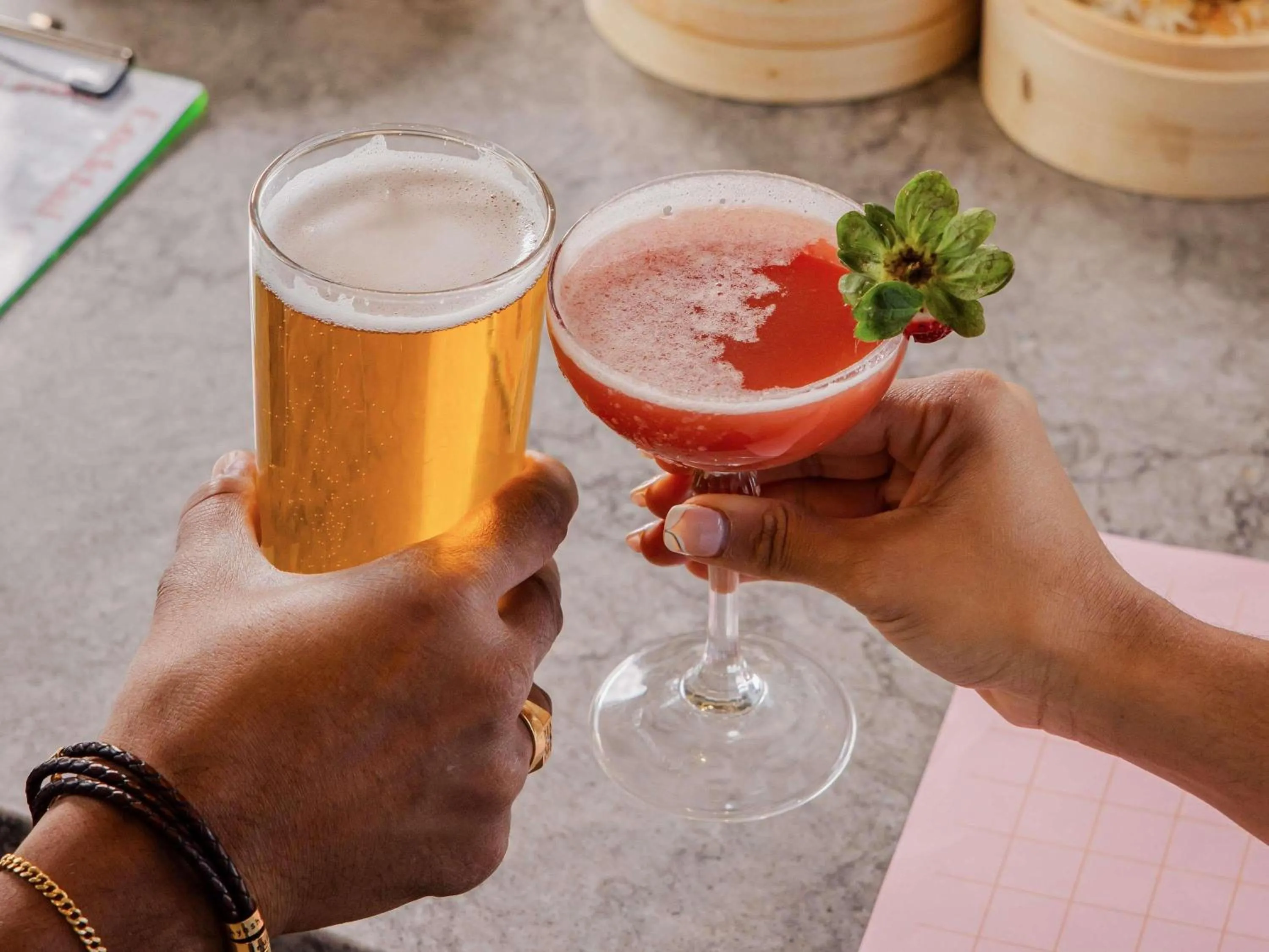 Lounge or bar in Novotel Devonport