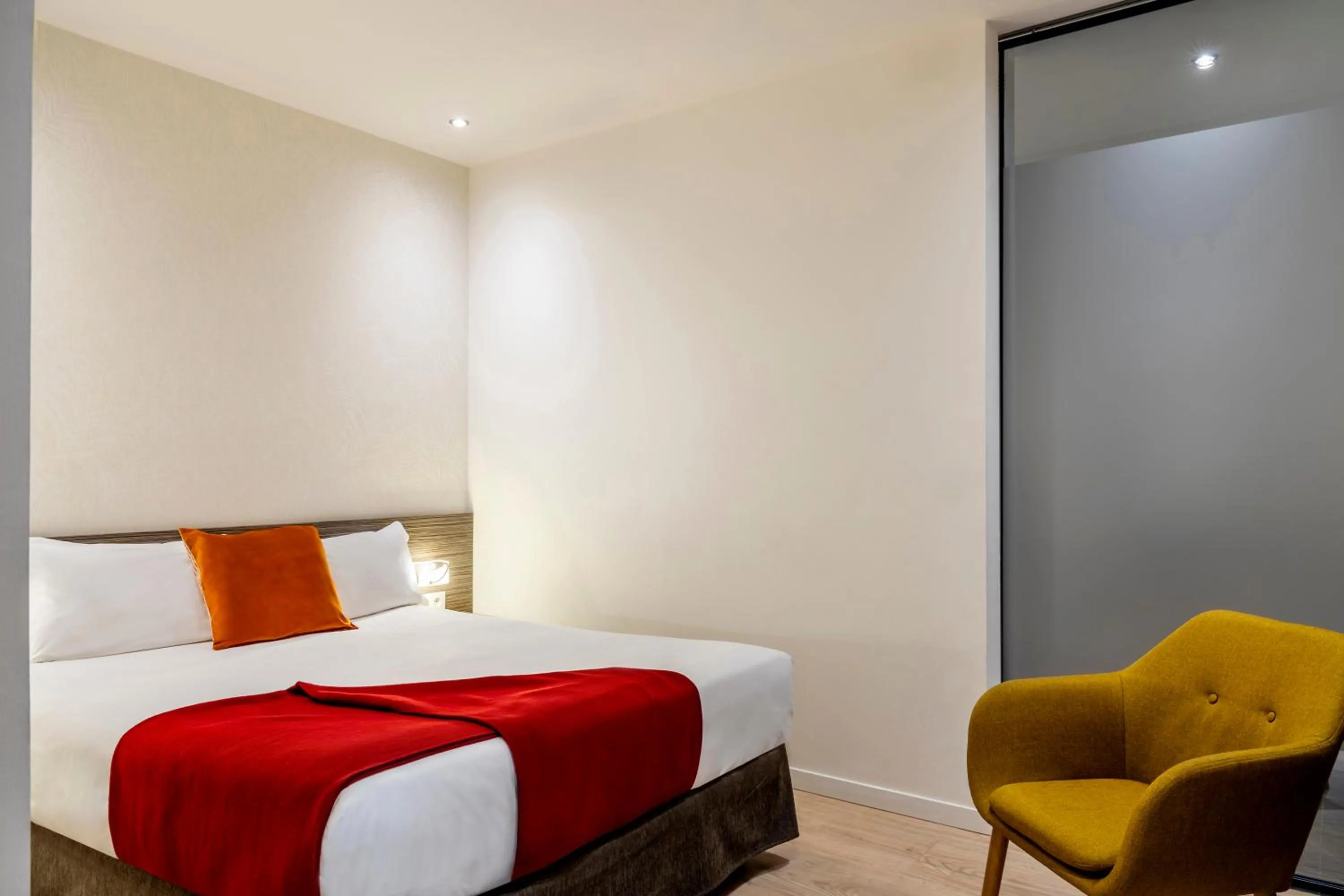 Bed in Aerotel Madrid Airport - Terminal 4