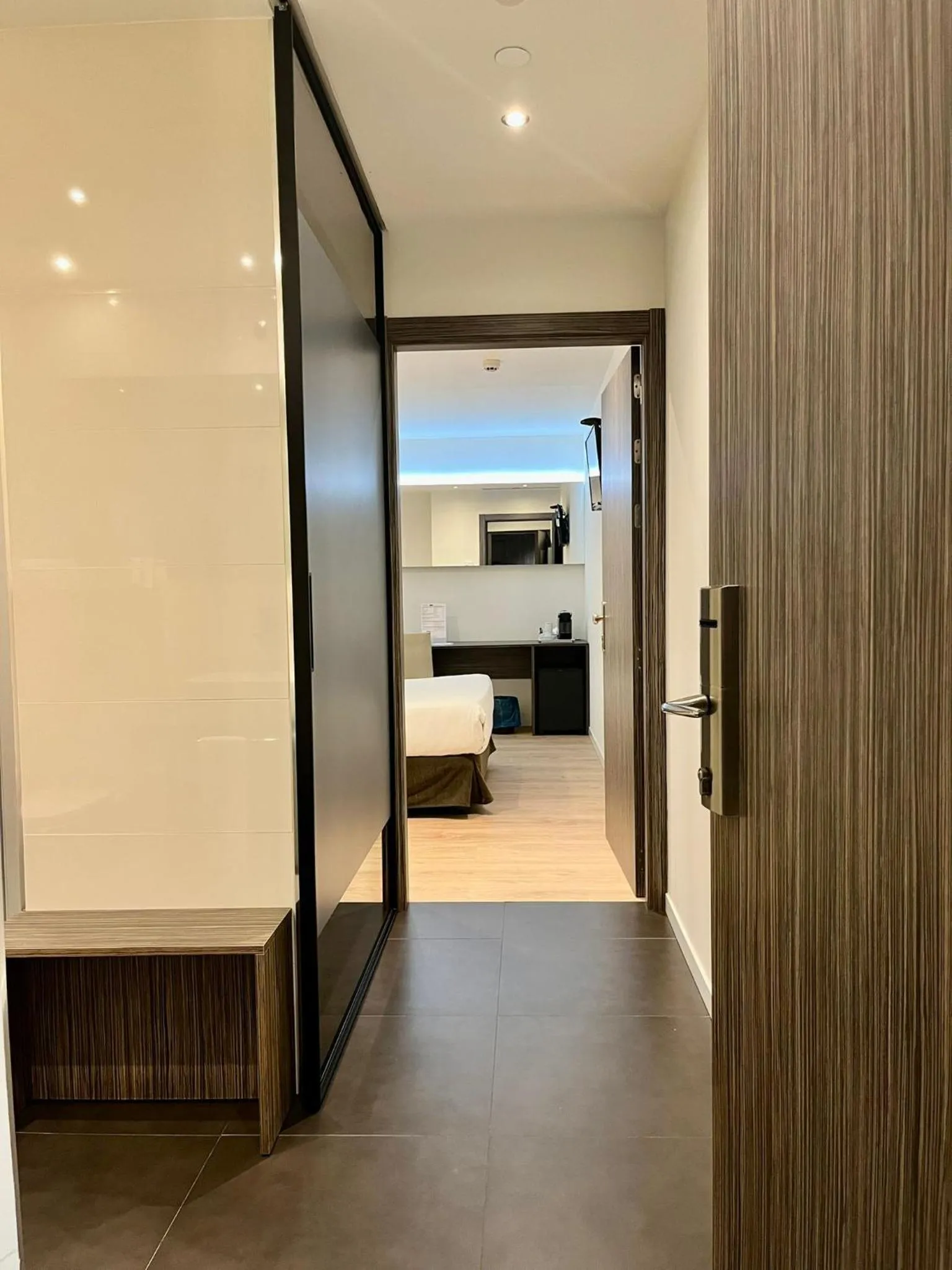 HelloSky Air Rooms Madrid