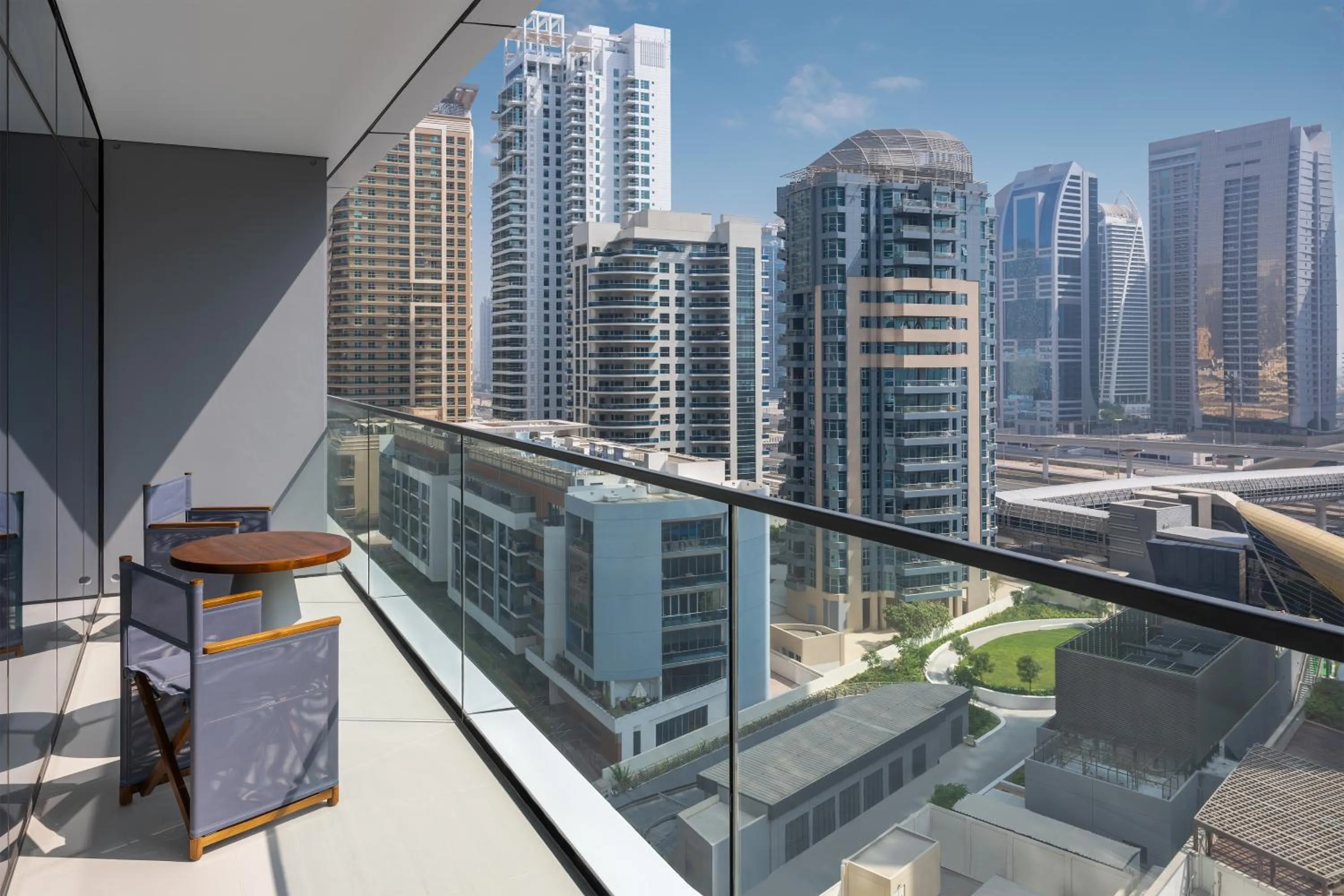 City view in Vida Dubai Marina & Yacht Club