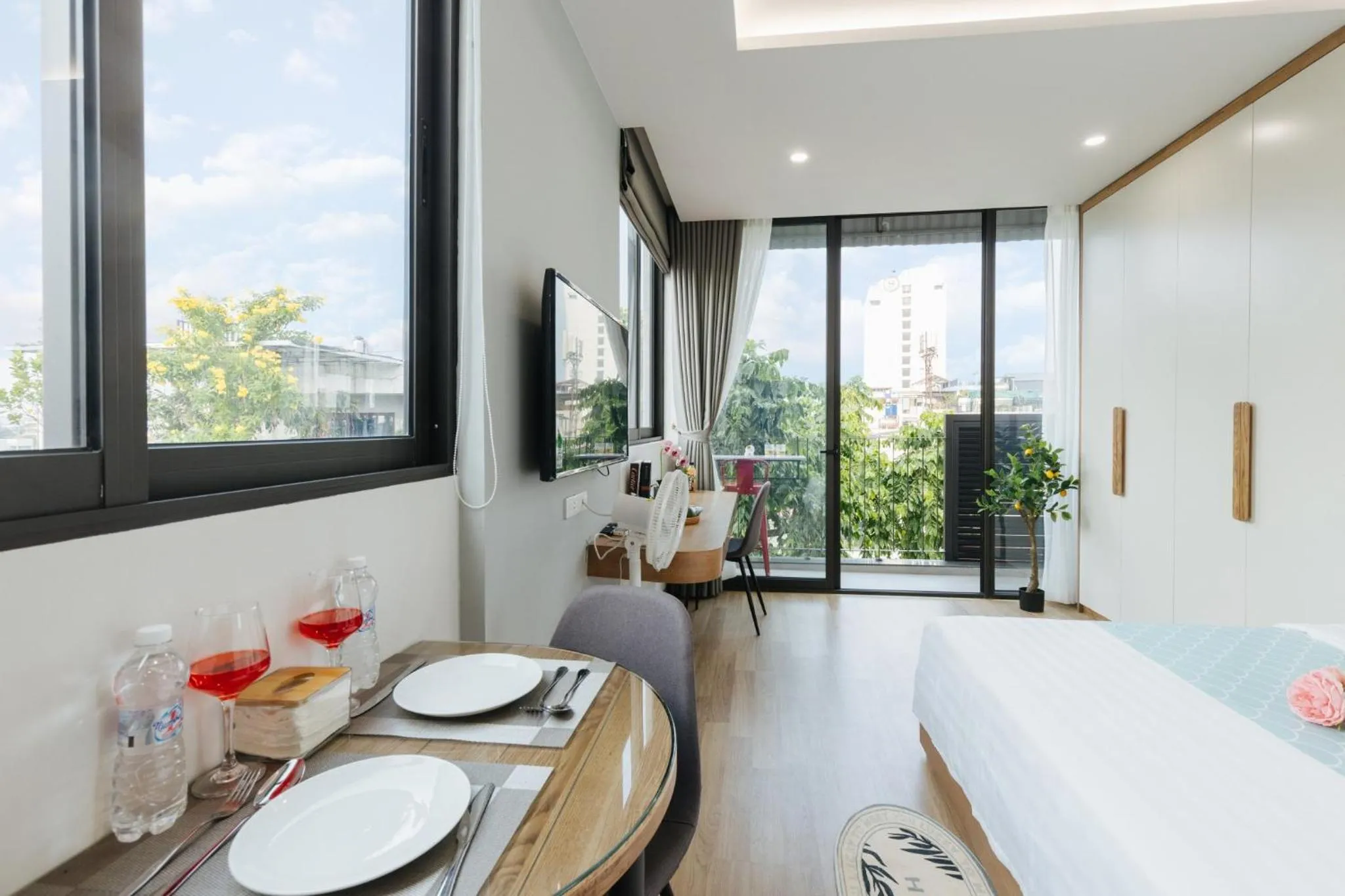 View (from property/room), Bed in Margaery Boutique Apartment & Skyon9 Rooftop Bar