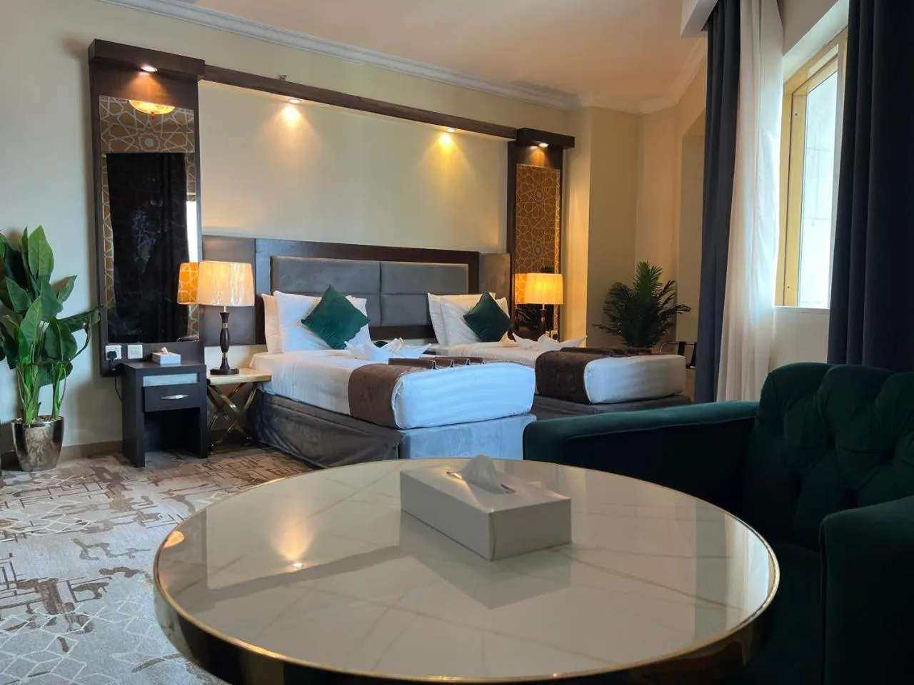 Bedroom, Bed in Sky View Hotel, Madinah