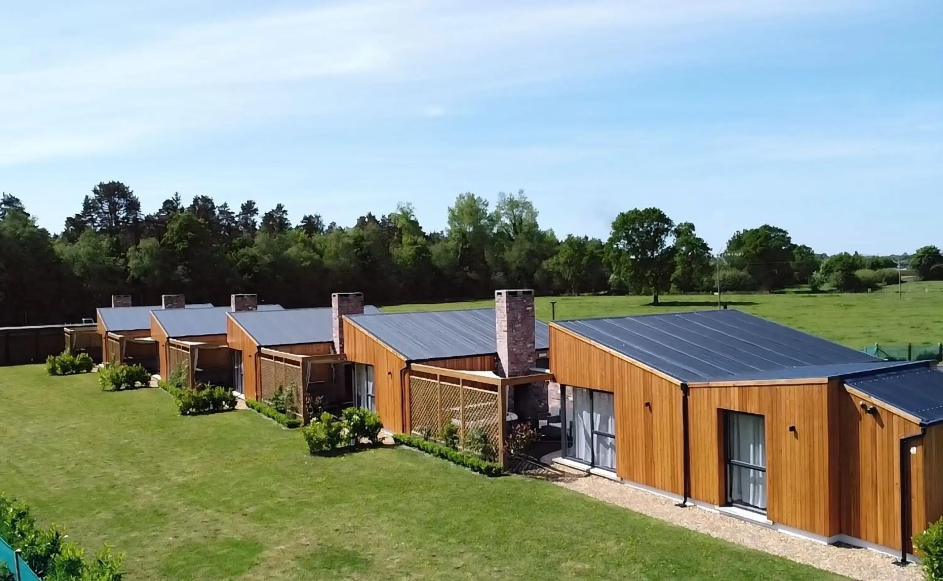 One-Bedroom Chalet in River Bann Retreat One-Bedroom Chalet in River Bann Retreat