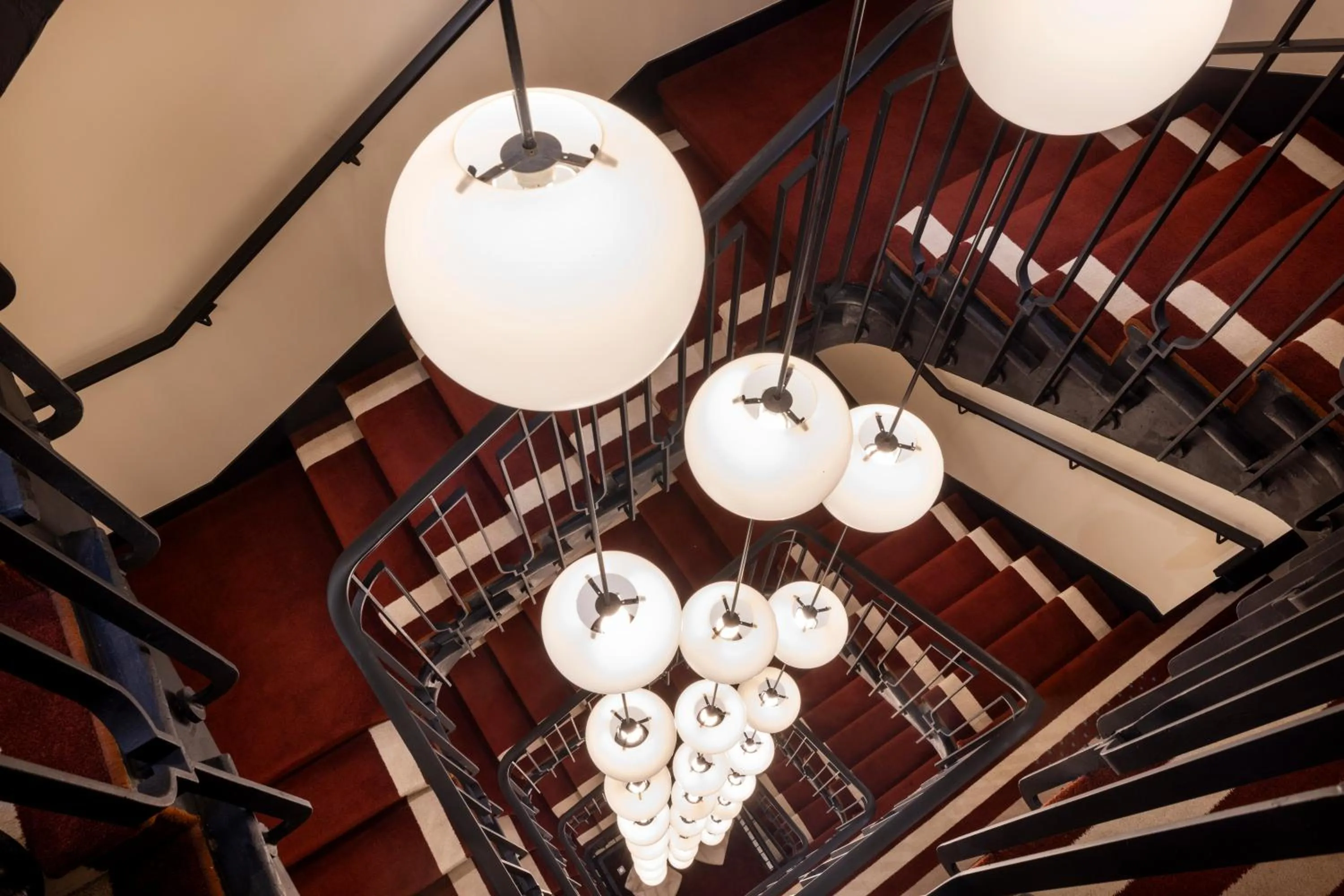 Property building in Padam Hôtel