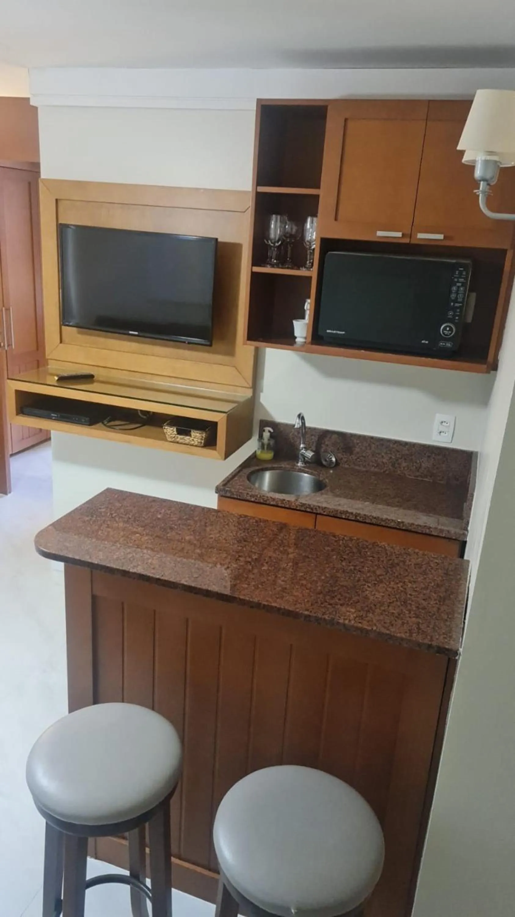 TV and multimedia in Flat em Gramado