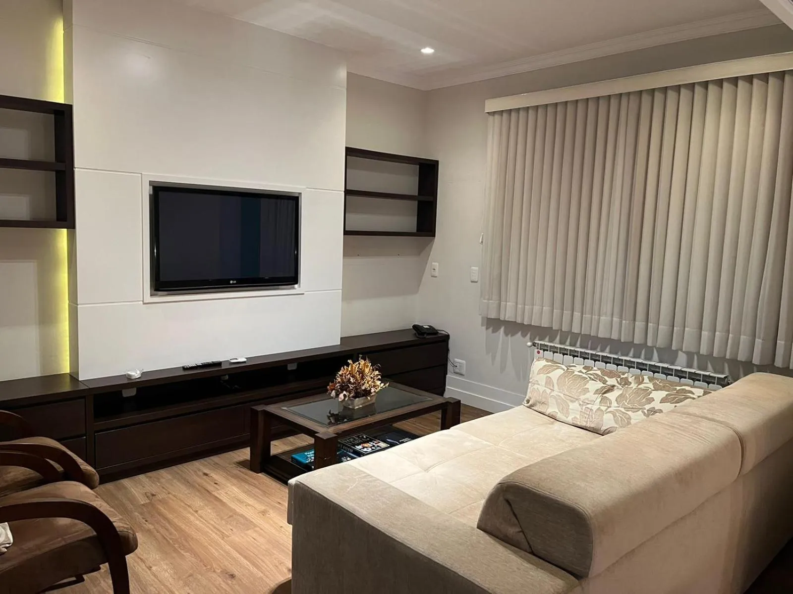 Communal lounge/ TV room, Bed in Flat em Gramado