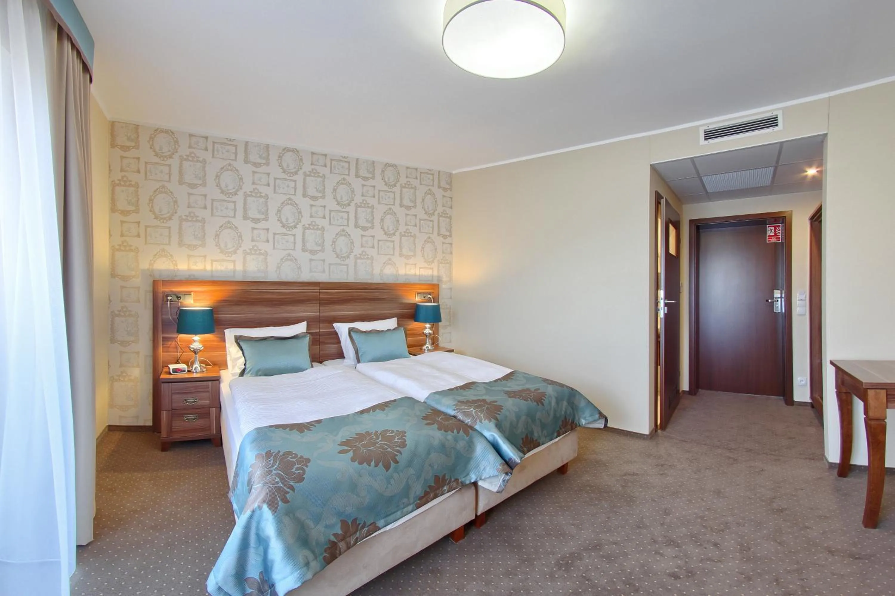 Bed in Hotel Opole Centrum