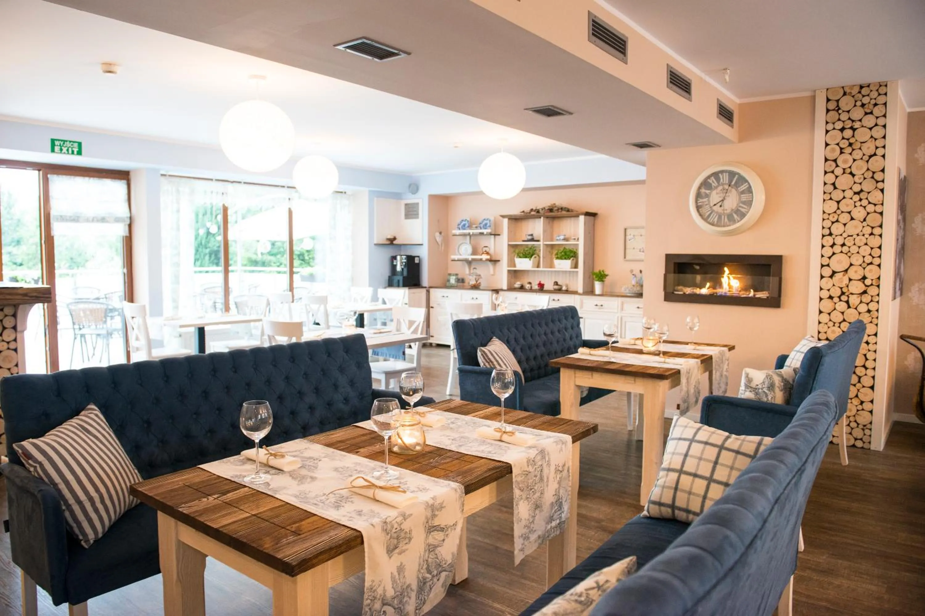 Restaurant/places to eat in Hotel Opole Centrum