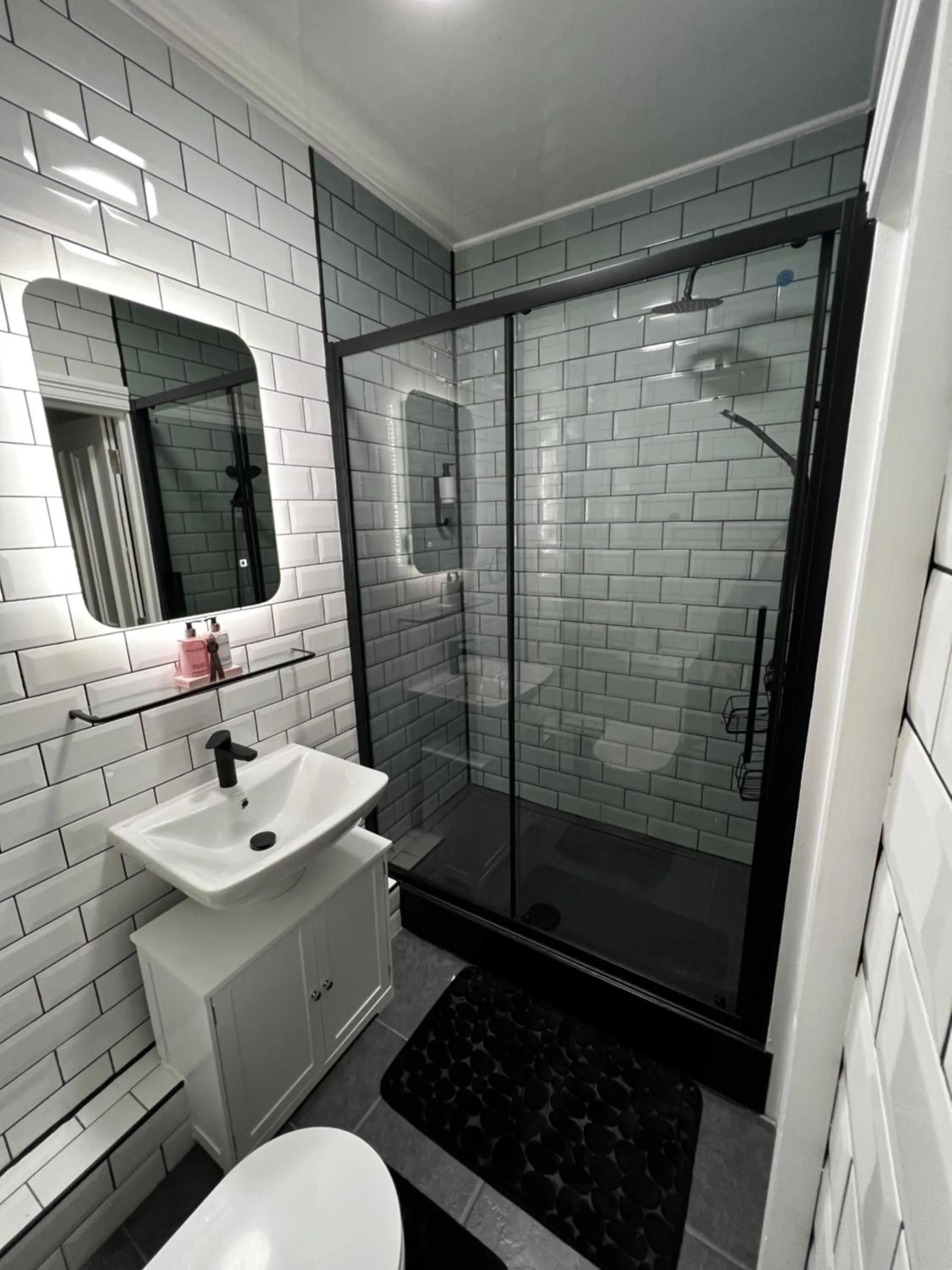 Amani Apartments - Glasgow City Centre