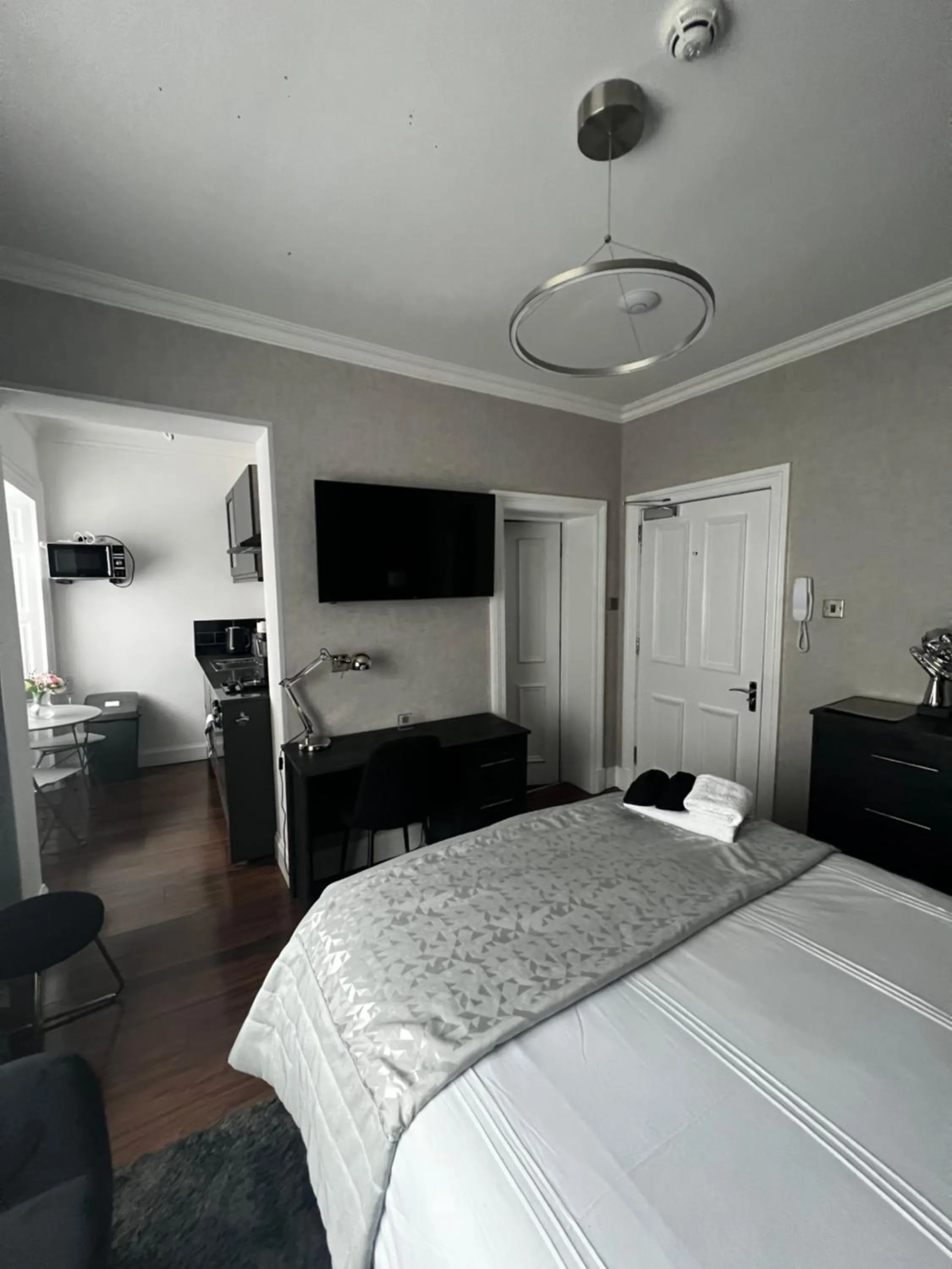 Bed in Amani Apartments - Glasgow City Centre