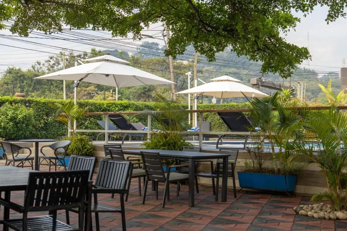 Swimming pool in Afro Park Hotel