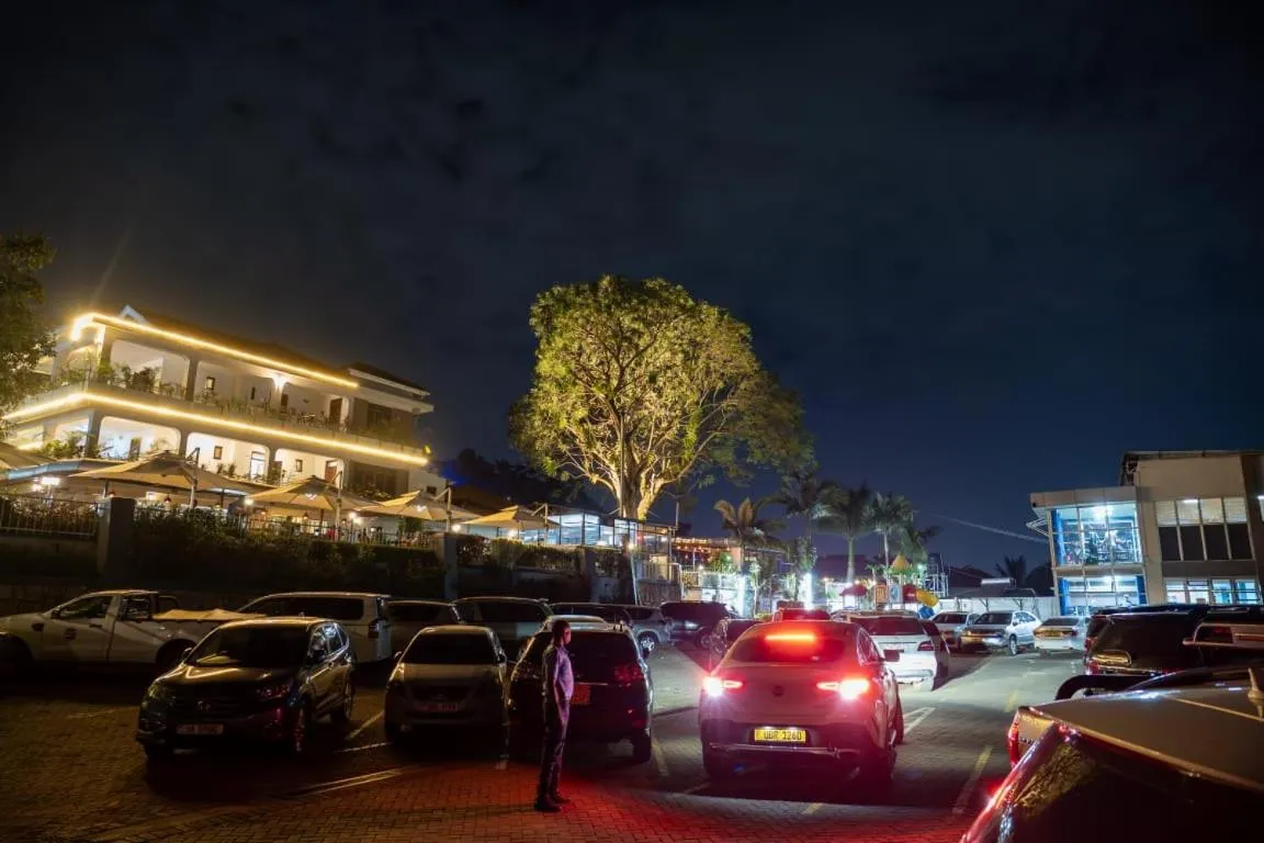 Parking in Afro Park Hotel