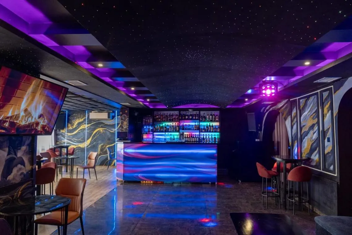 Nightclub / DJ in Afro Park Hotel