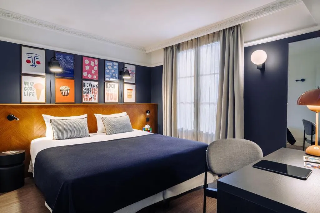 Bedroom, Bed in RockyPop Grenoble Appartements