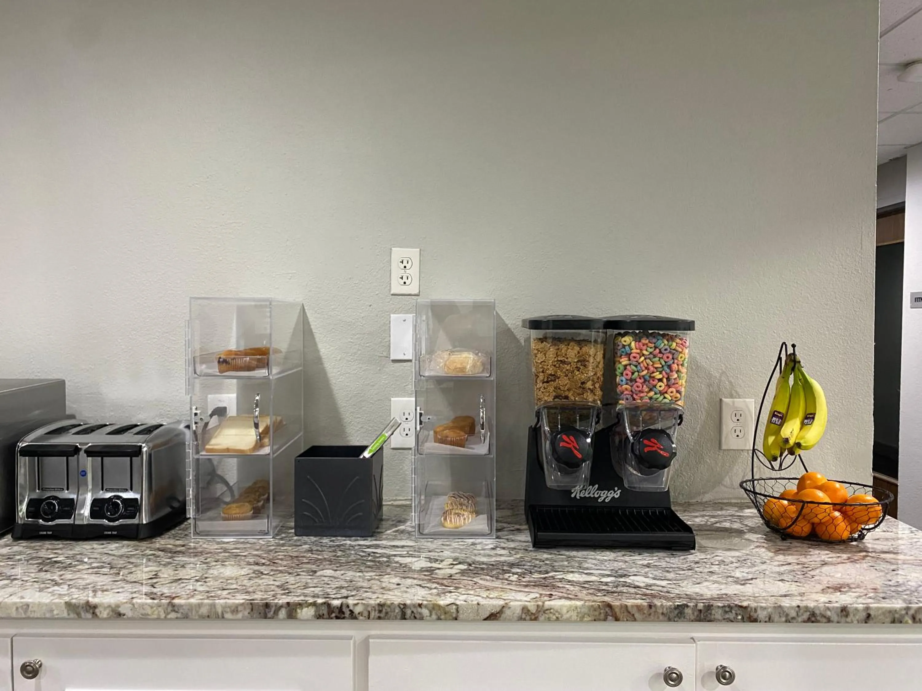 Breakfast in Crystal Inn