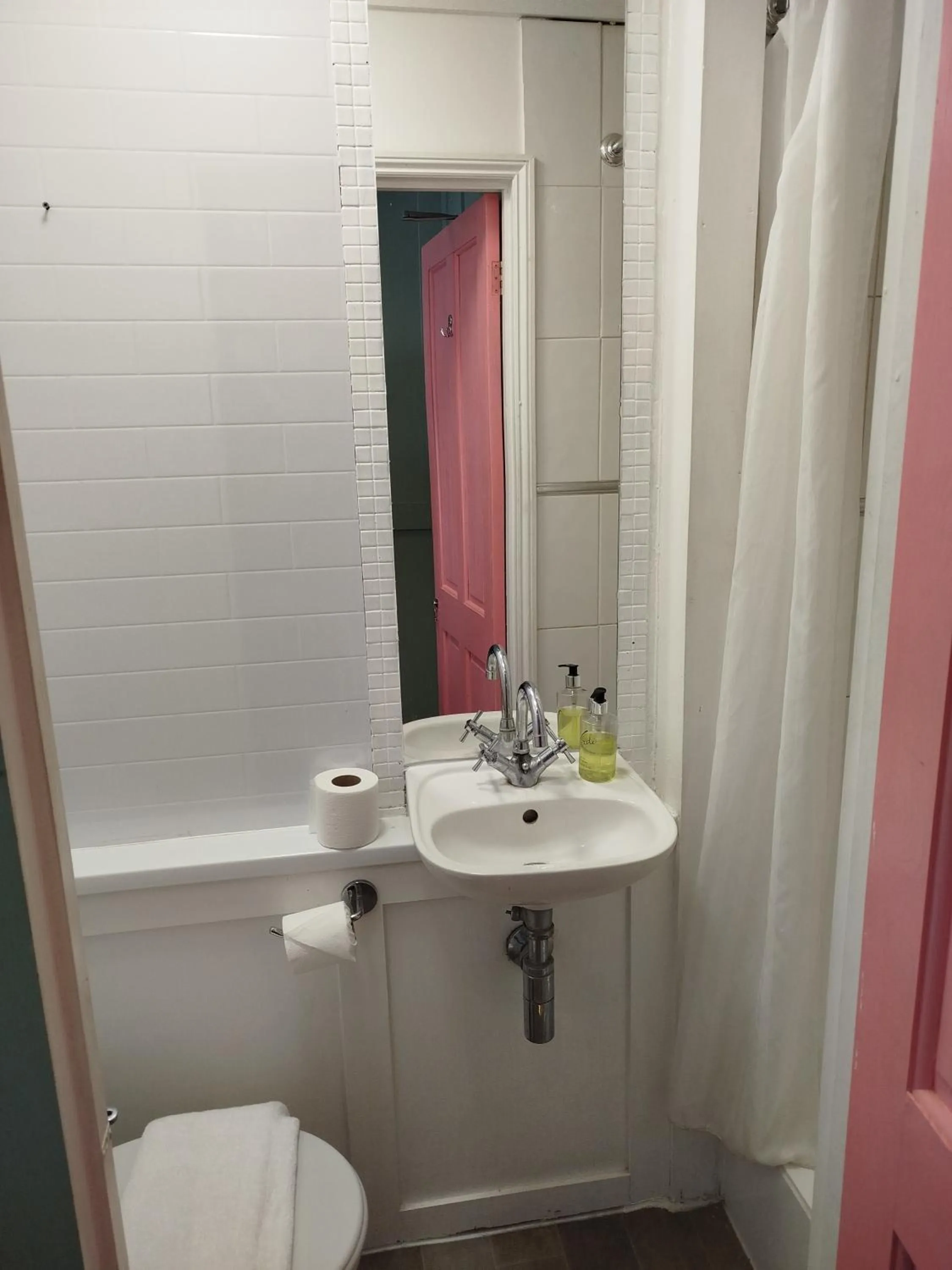 Shower in The Willows