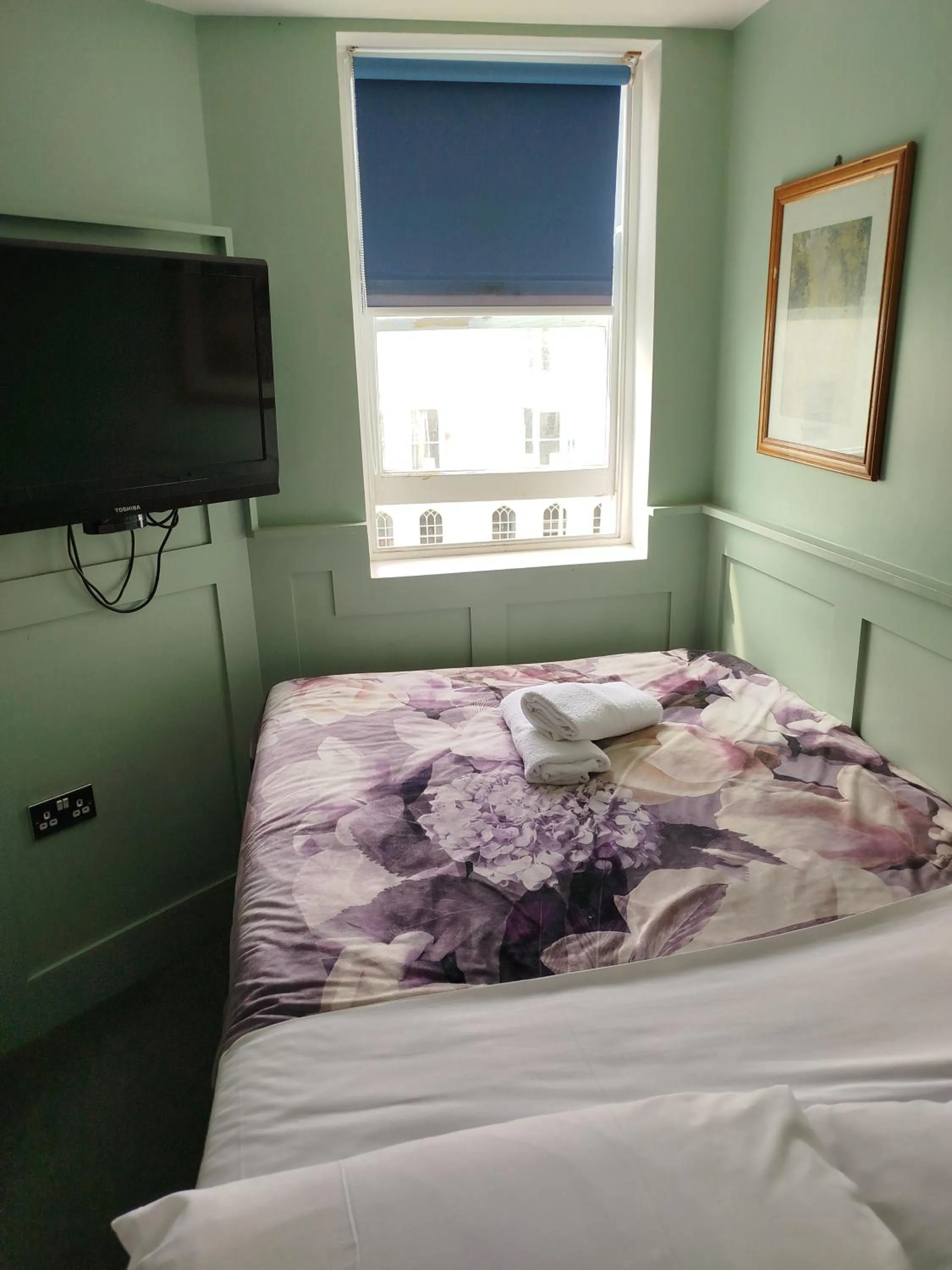 TV and multimedia, Bed in The Willows