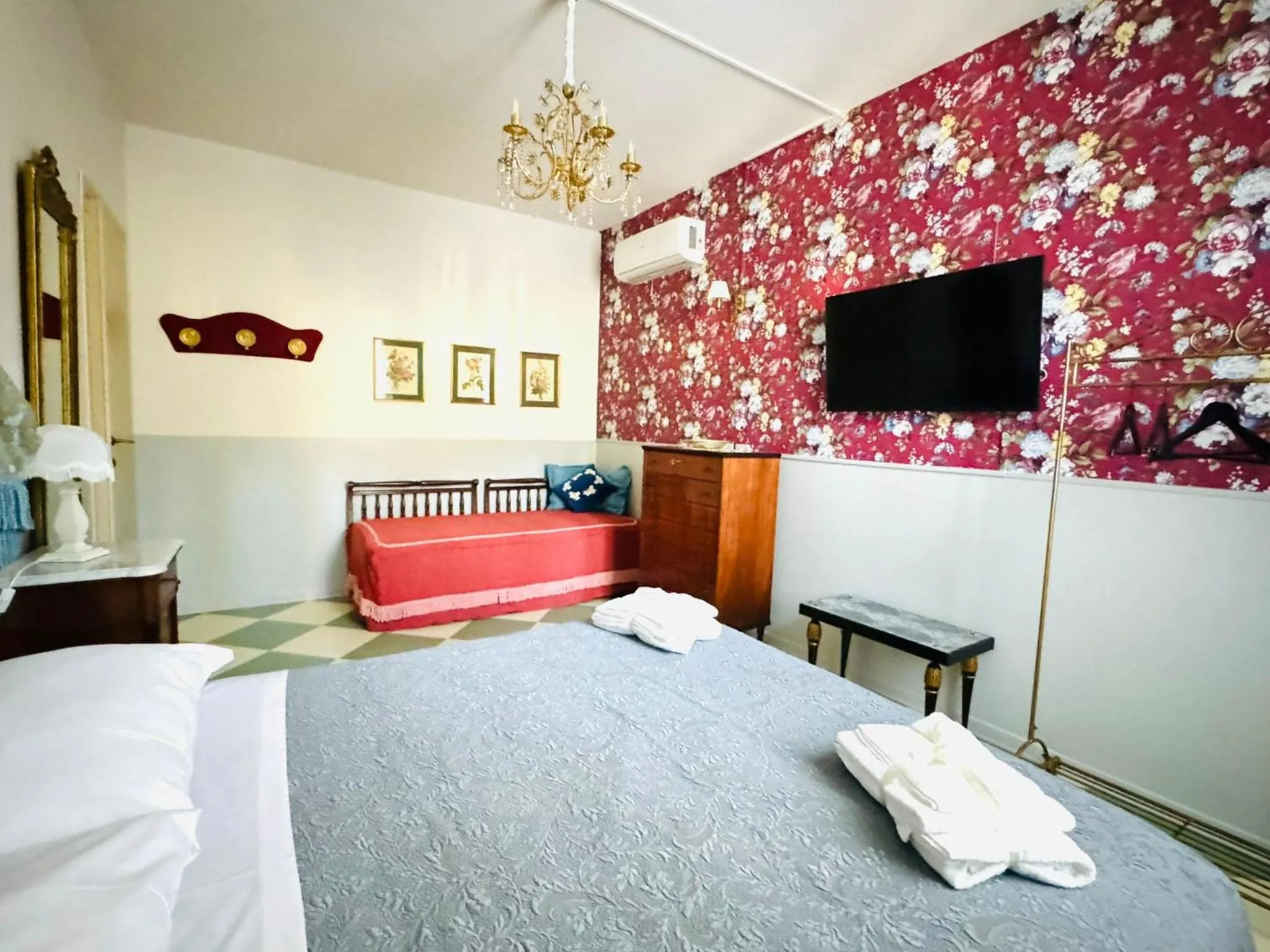 Bedroom, Bed in Mapepa Village apartments