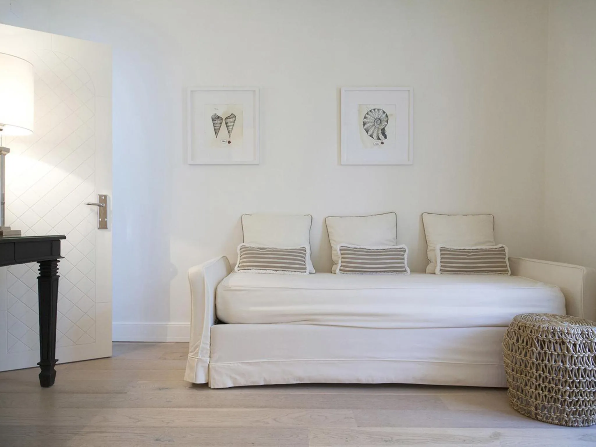 Living room, Bed in California Park Hotel