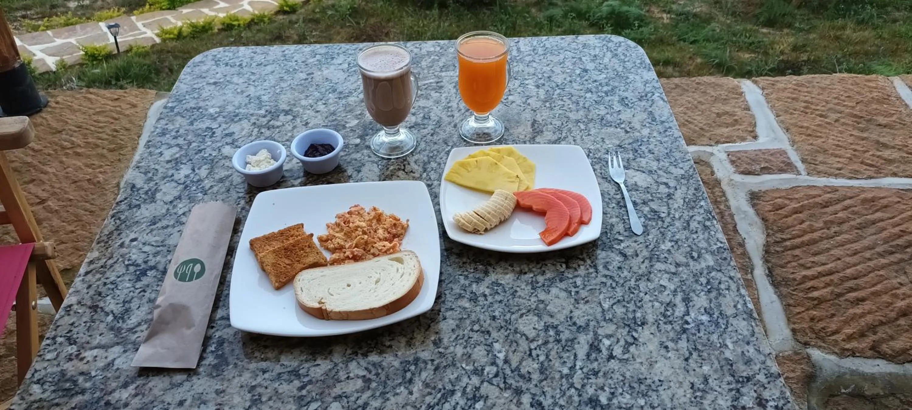 Restaurant/places to eat in Hotel Cariguá