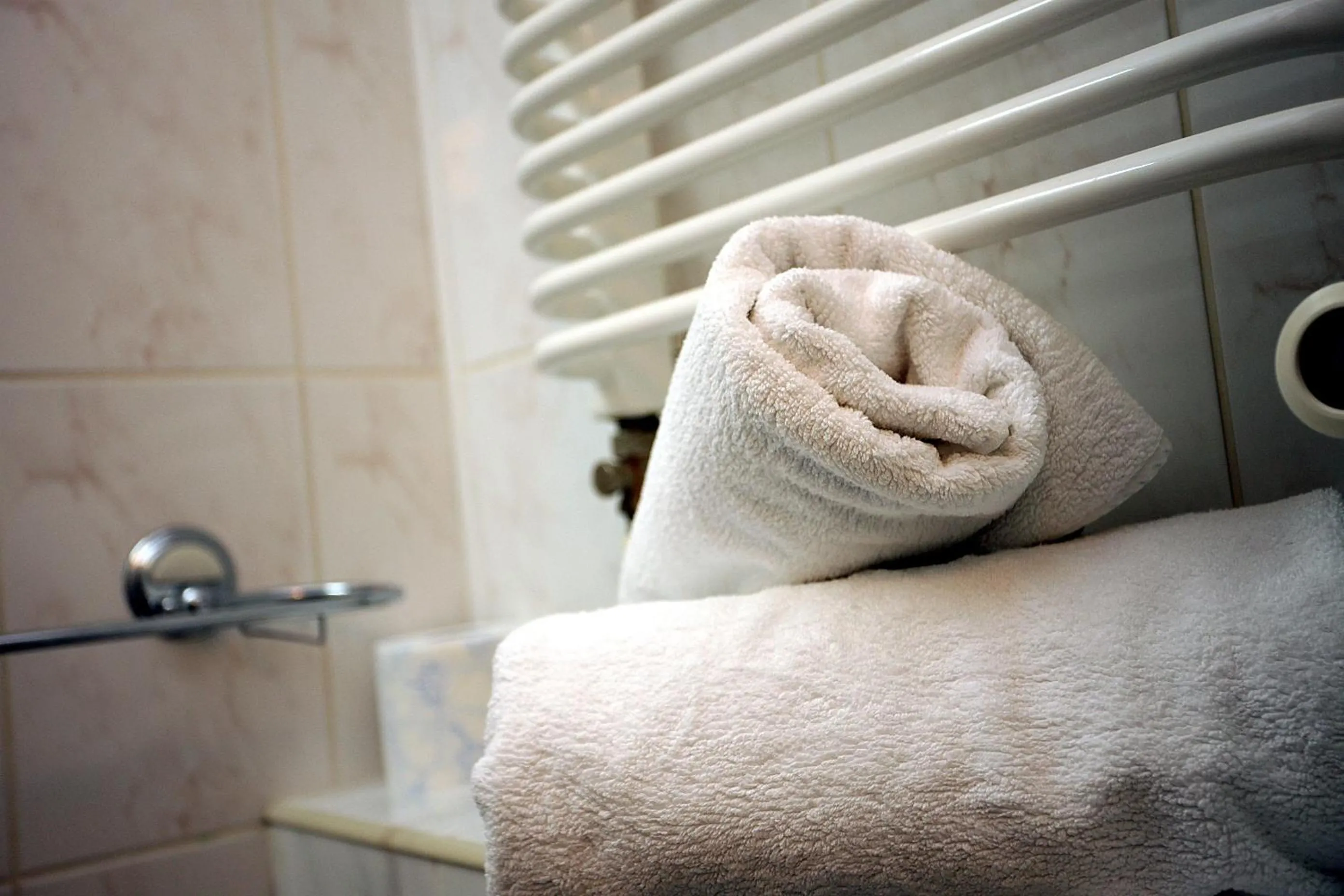 Bathroom, Bed in Hotel Górecki