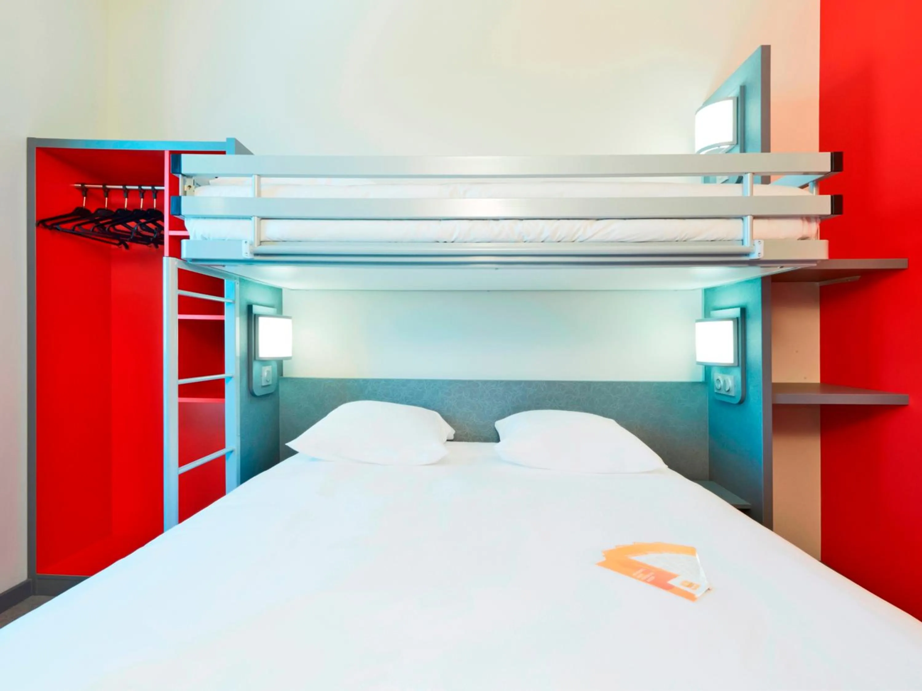 Bed, Bunk Bed in Première Classe Lyon - Saint Priest Eurexpo