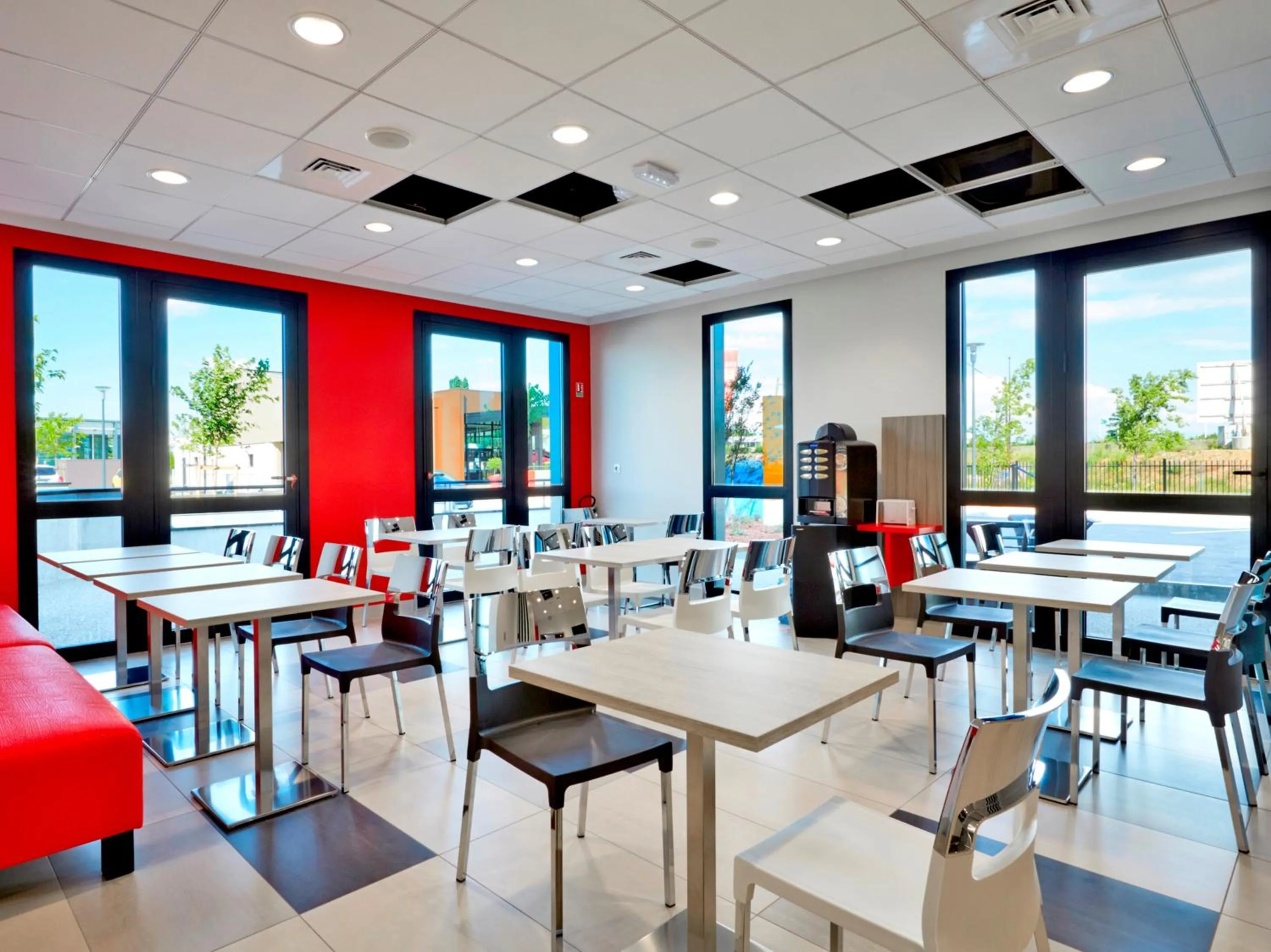 Restaurant/Places to Eat in Première Classe Lyon - Saint Priest Eurexpo